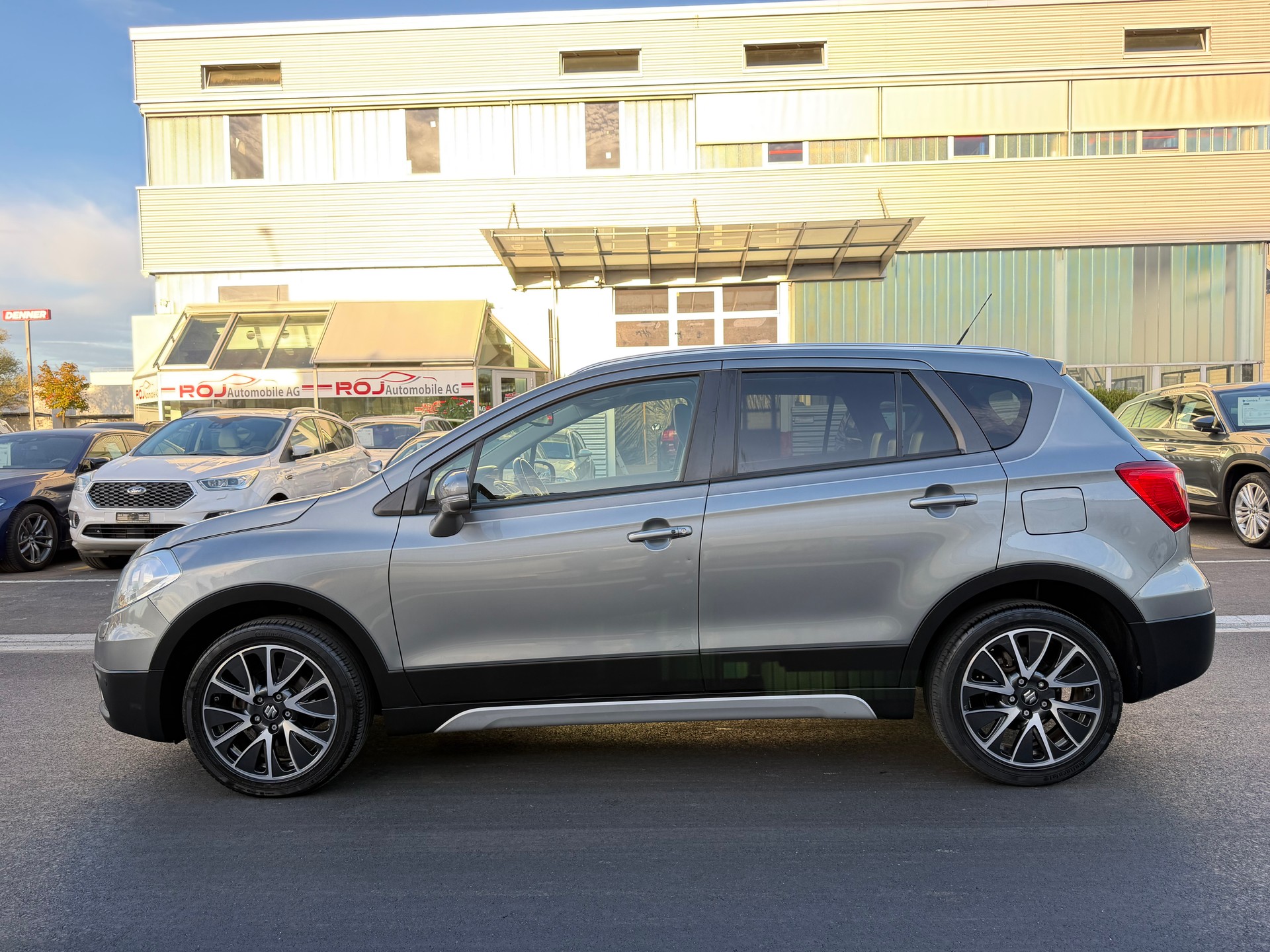 SUZUKI SX4 S-Cross 1.6 TD PizSulai 4WD TCSS