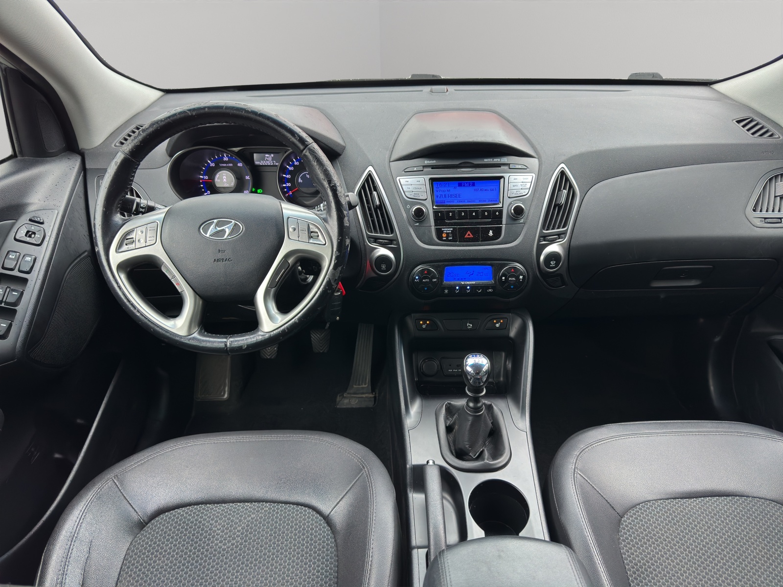HYUNDAI iX 35 2.0 CRDi Style 4WD-image-8