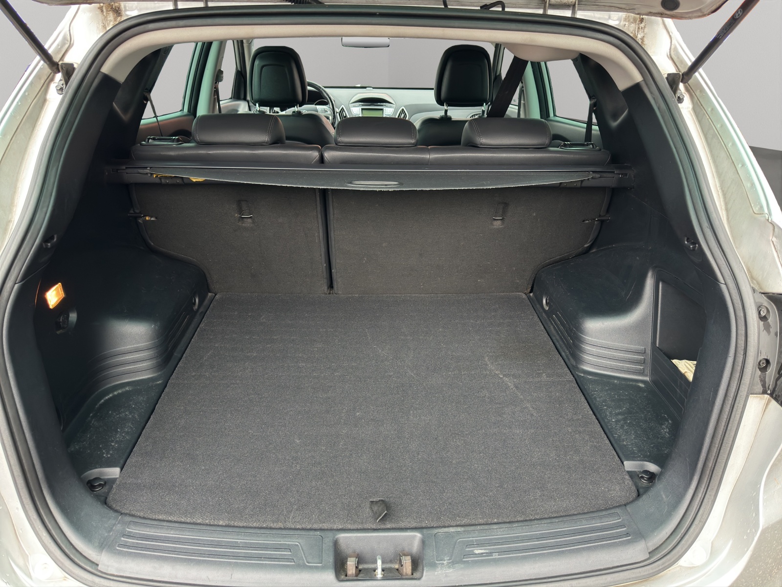 HYUNDAI iX 35 2.0 CRDi Style 4WD-image-17
