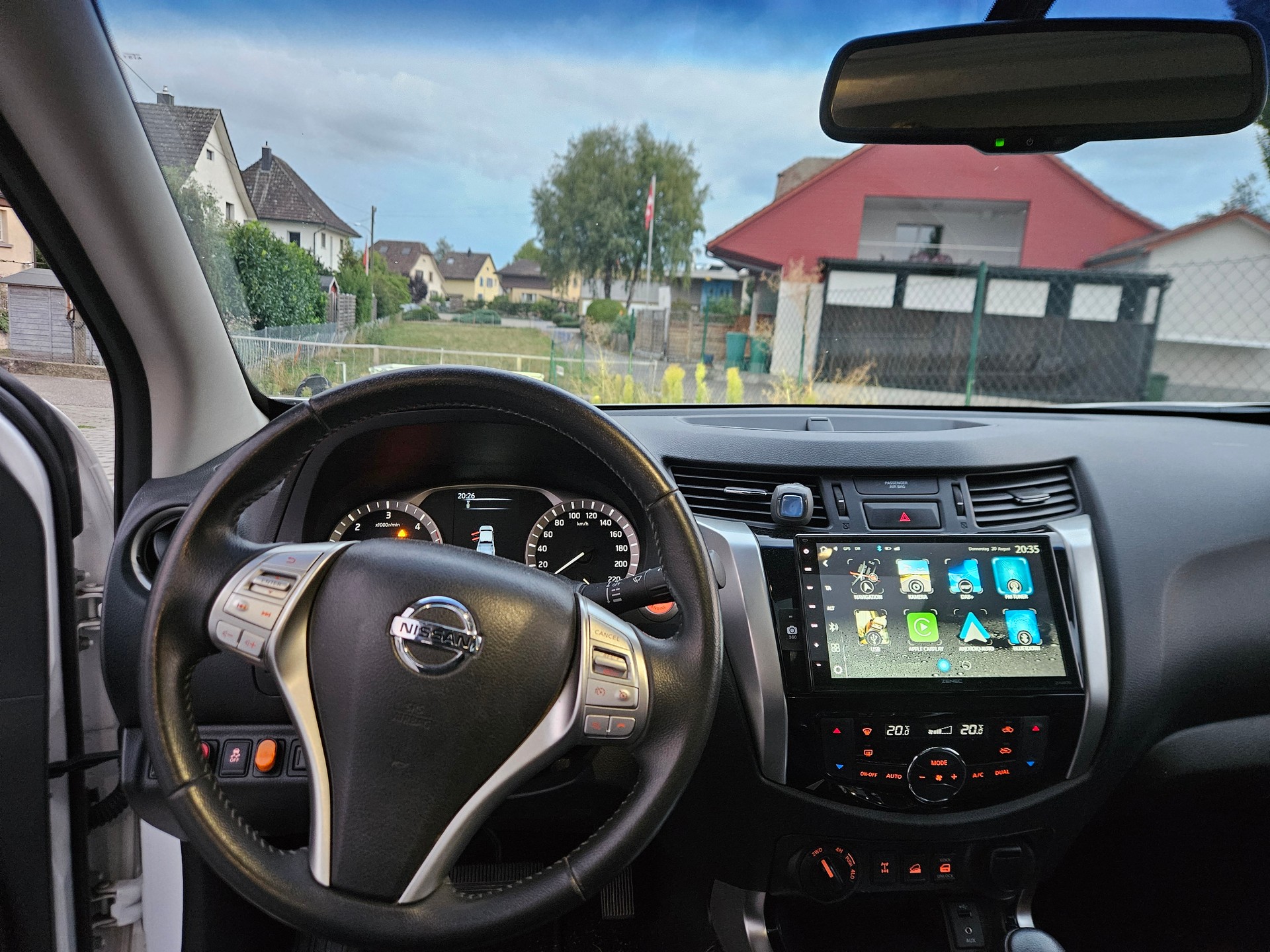 NISSAN 2.3 dCi Double Cab Tekna-image-2