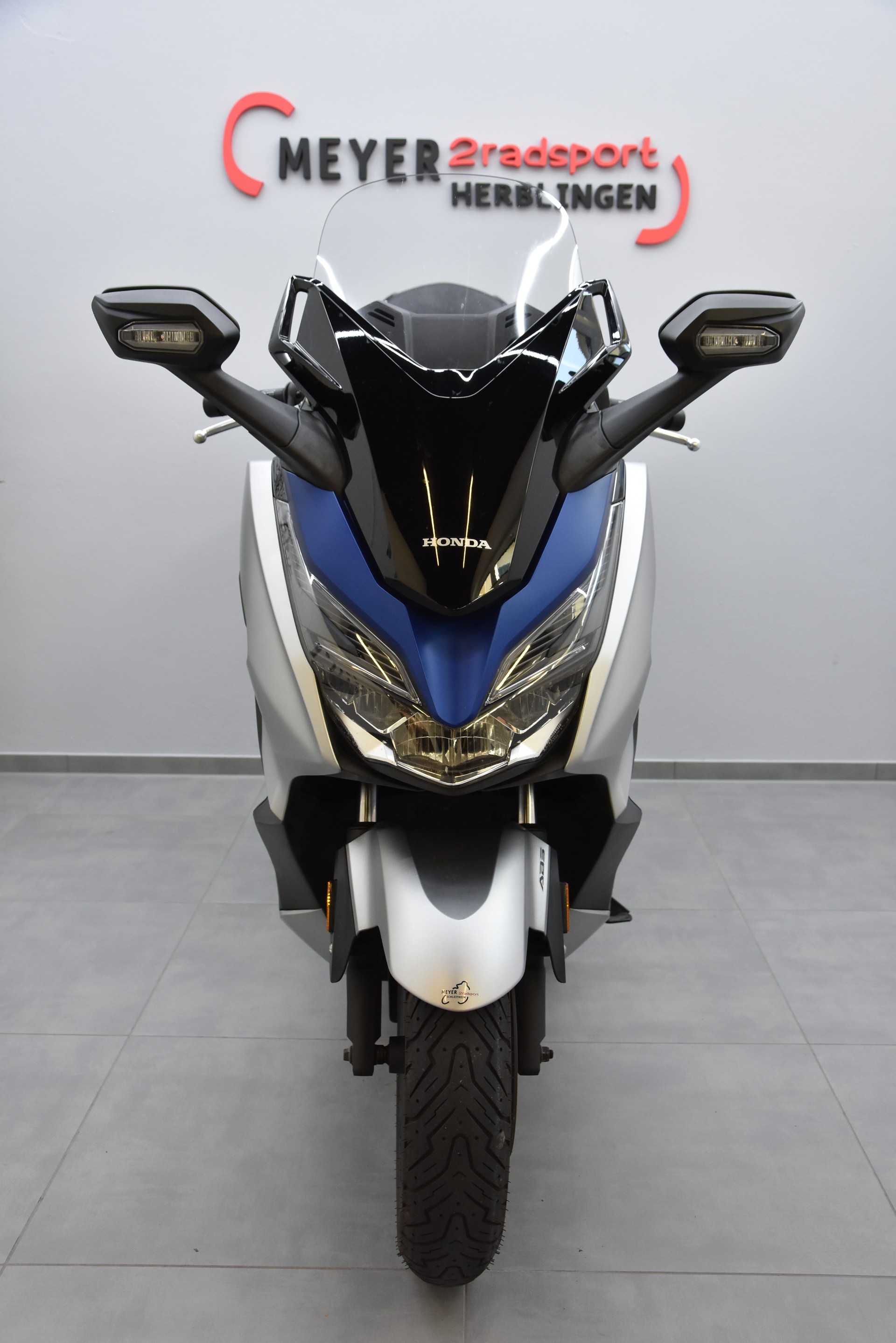 HONDA NSS 125 Forza ABS-image-2