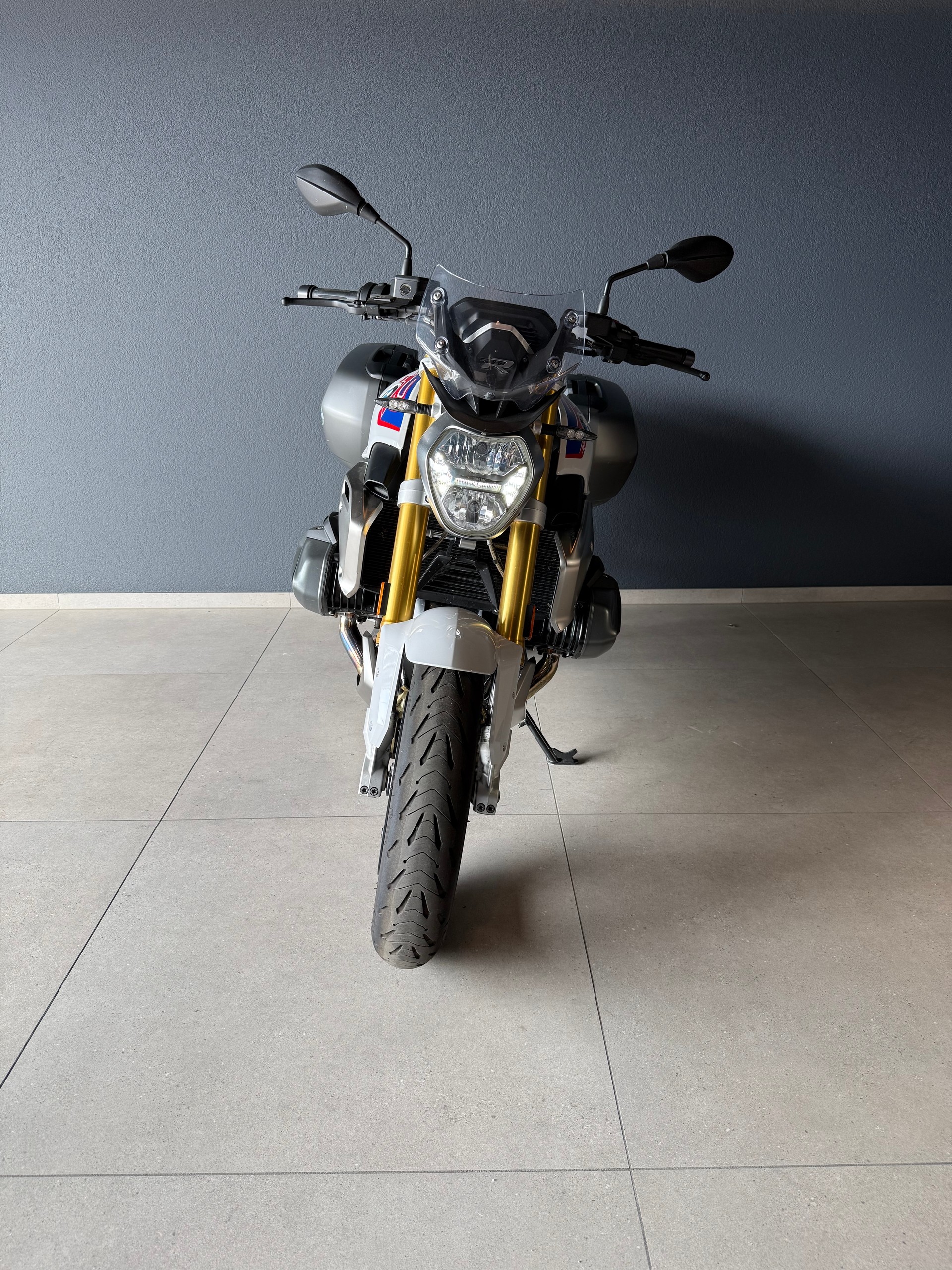 BMW R 1250 R ABS-image-2