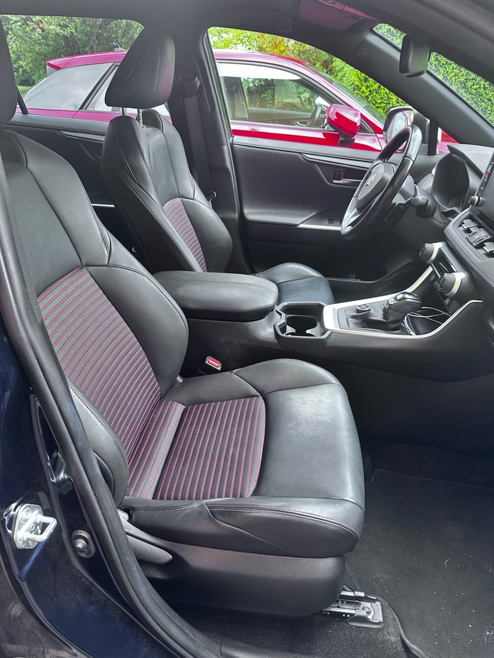 SUZUKI 2.5 Plug-in-Hybrid (PHEV) Compact Top 4x4-image-8