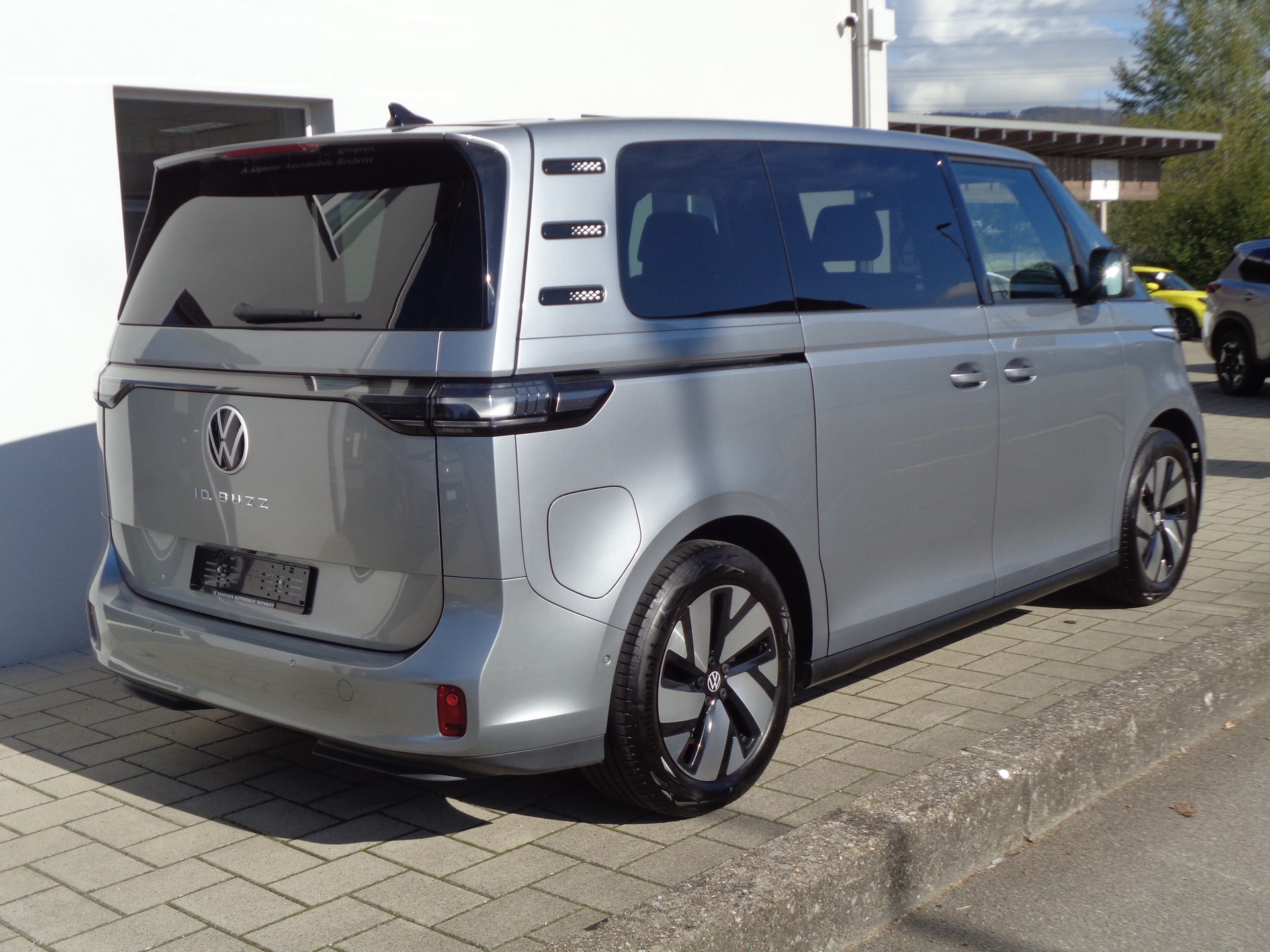 VW ID.Buzz NWB Pro-showroom-element-1