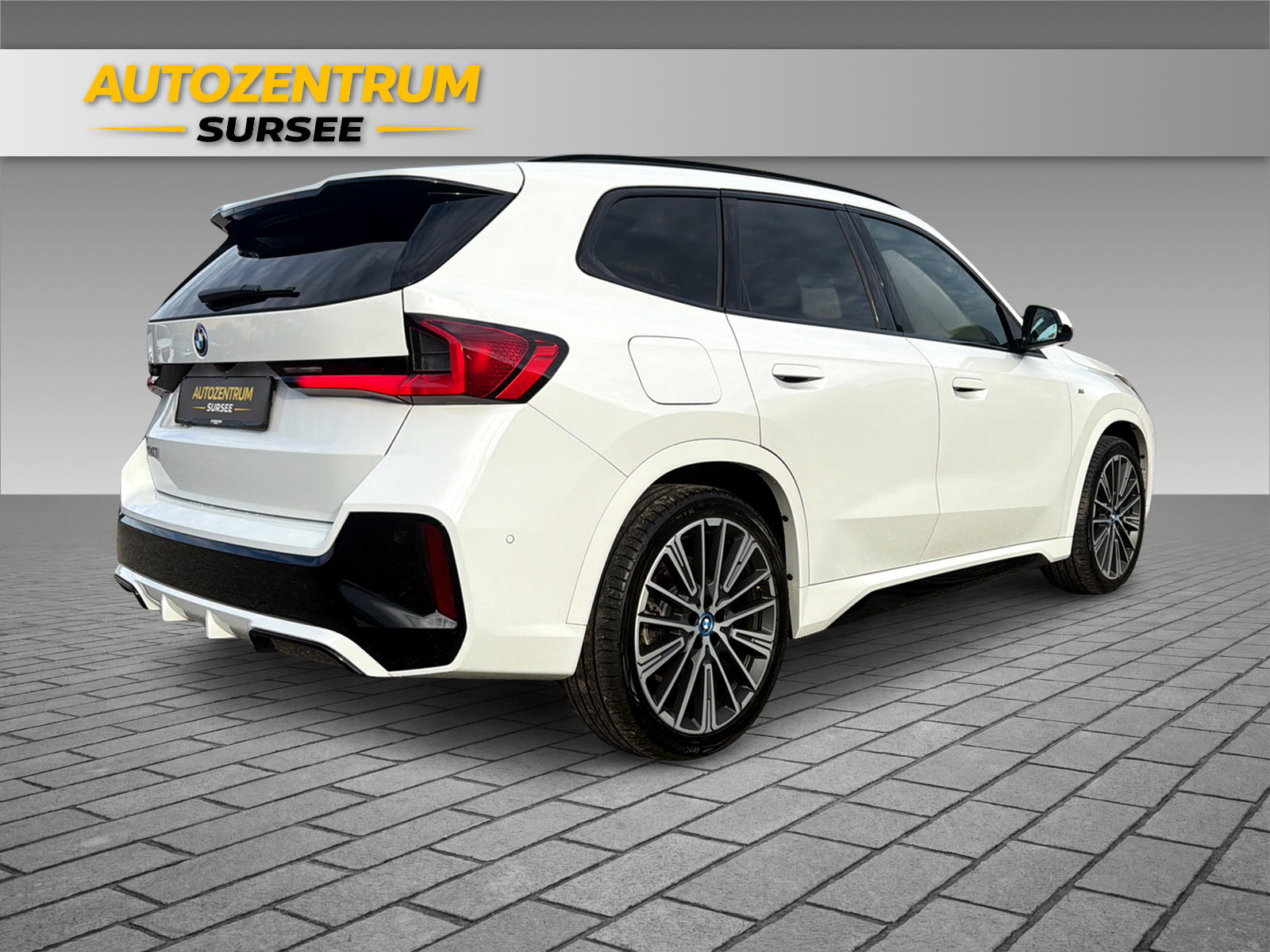 BMW iX1 30 xDrive M Sport-image-7