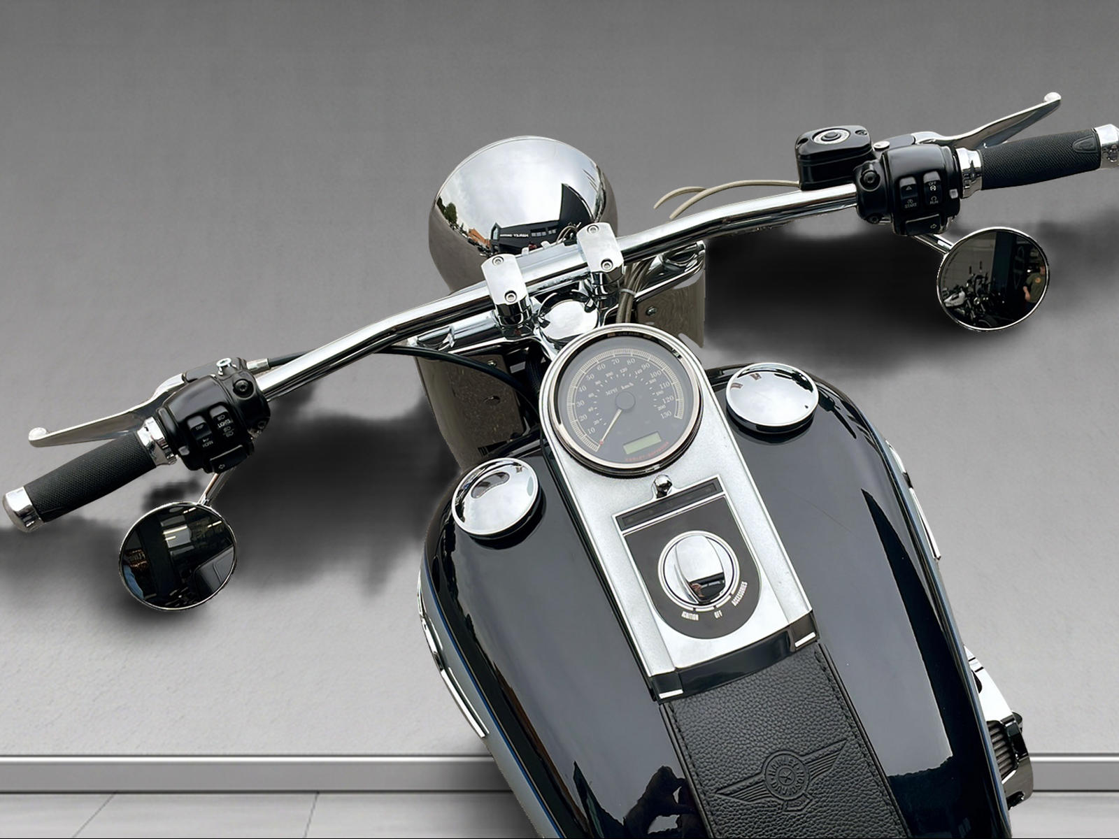HARLEY-DAVIDSON FLSTF Fat Boy-image-6