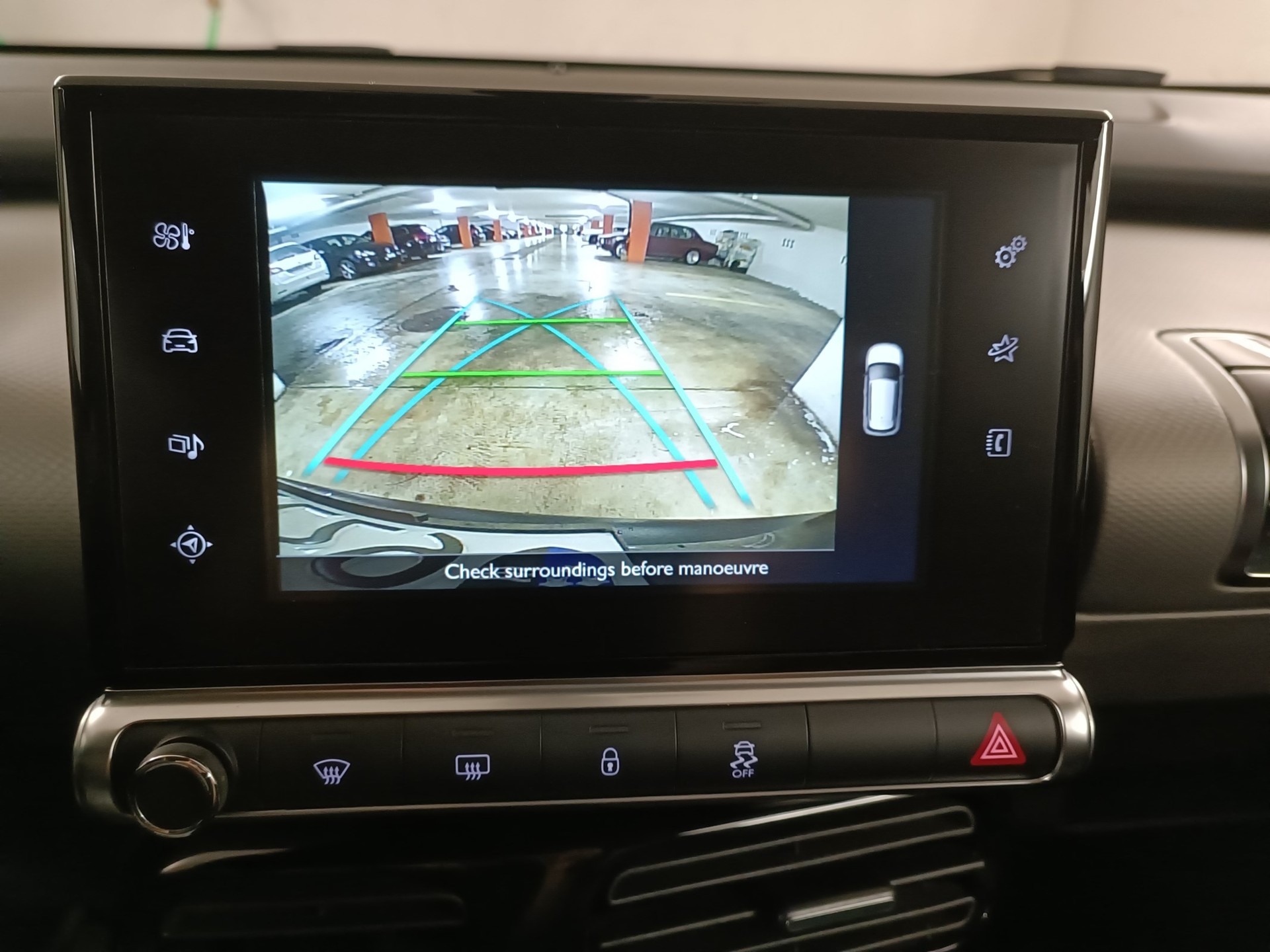 CITROEN C4 Cactus 1.2 e-THP Shine Edition-image-13