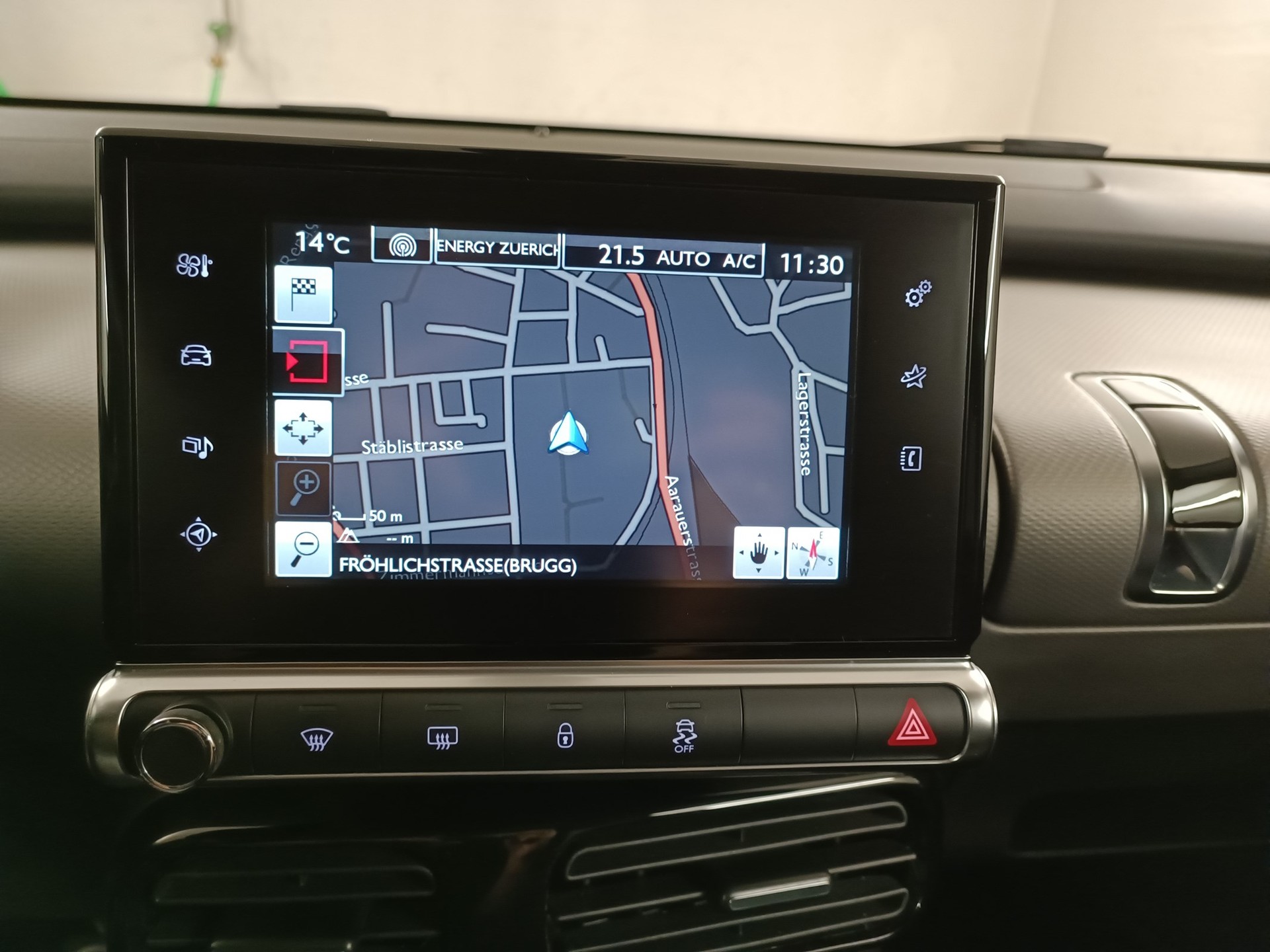 CITROEN C4 Cactus 1.2 e-THP Shine Edition-image-14