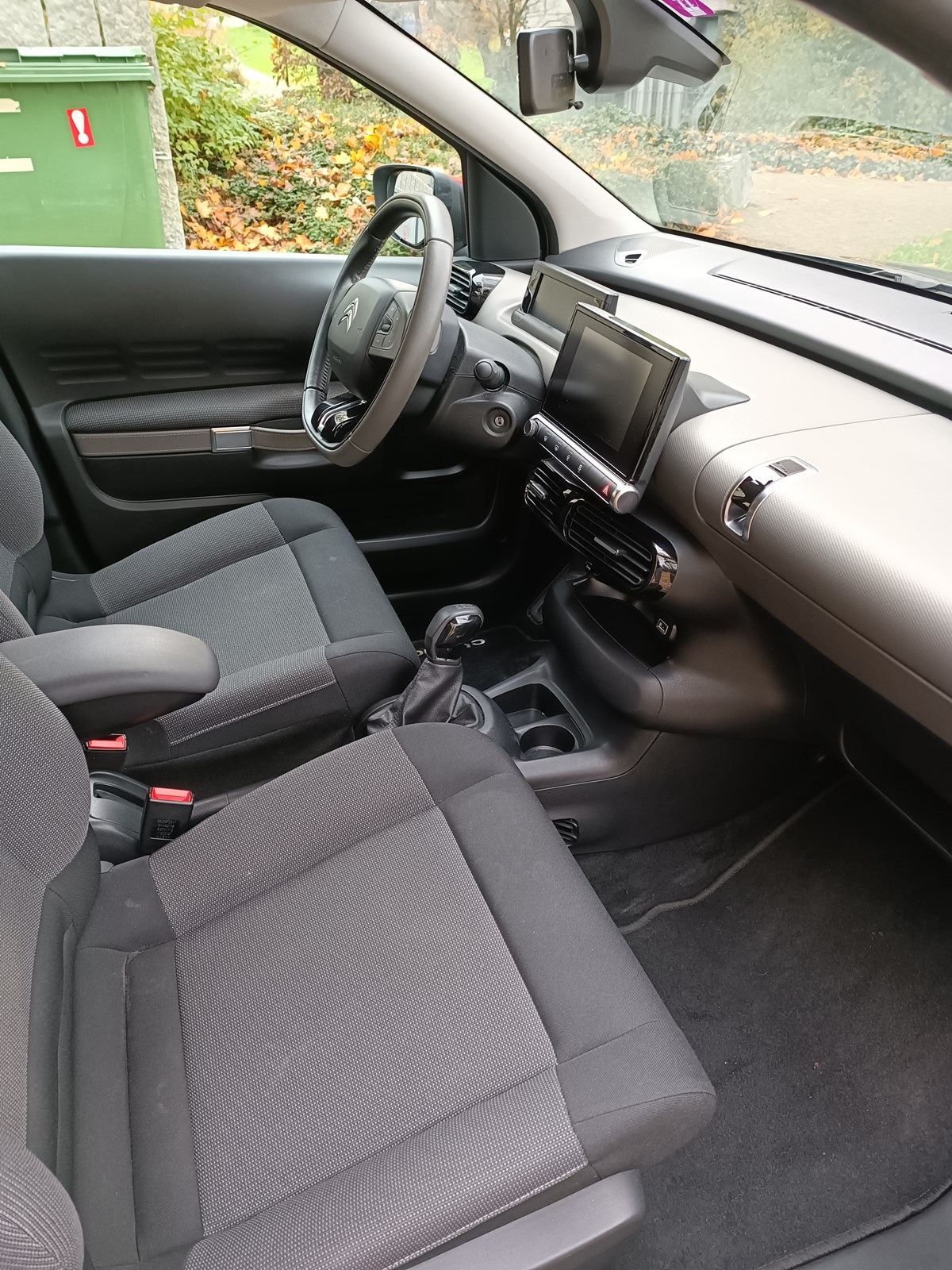 CITROEN C4 Cactus 1.2 e-THP Shine Edition-image-7
