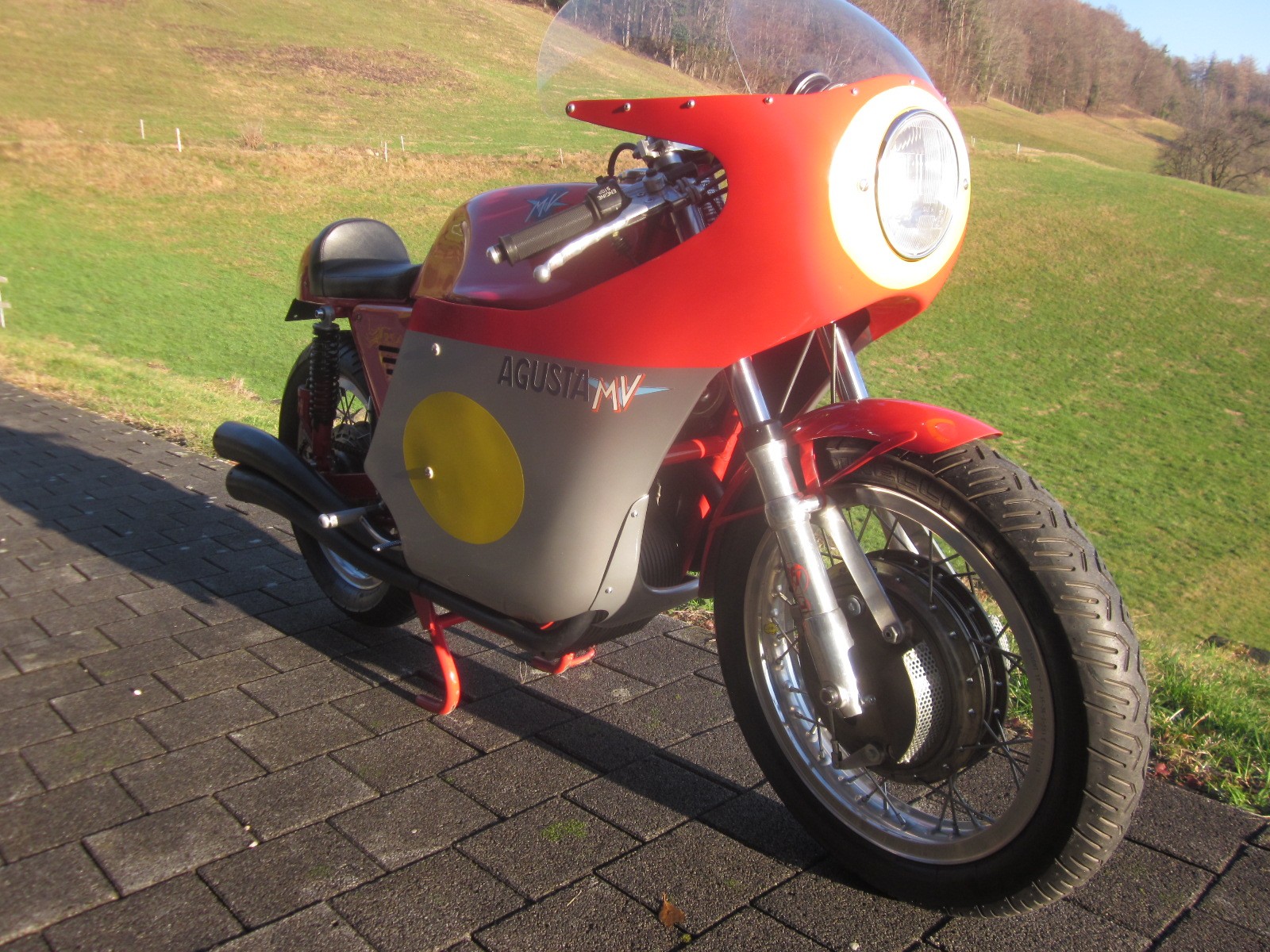 MV AGUSTA 750 America Magni-image-2