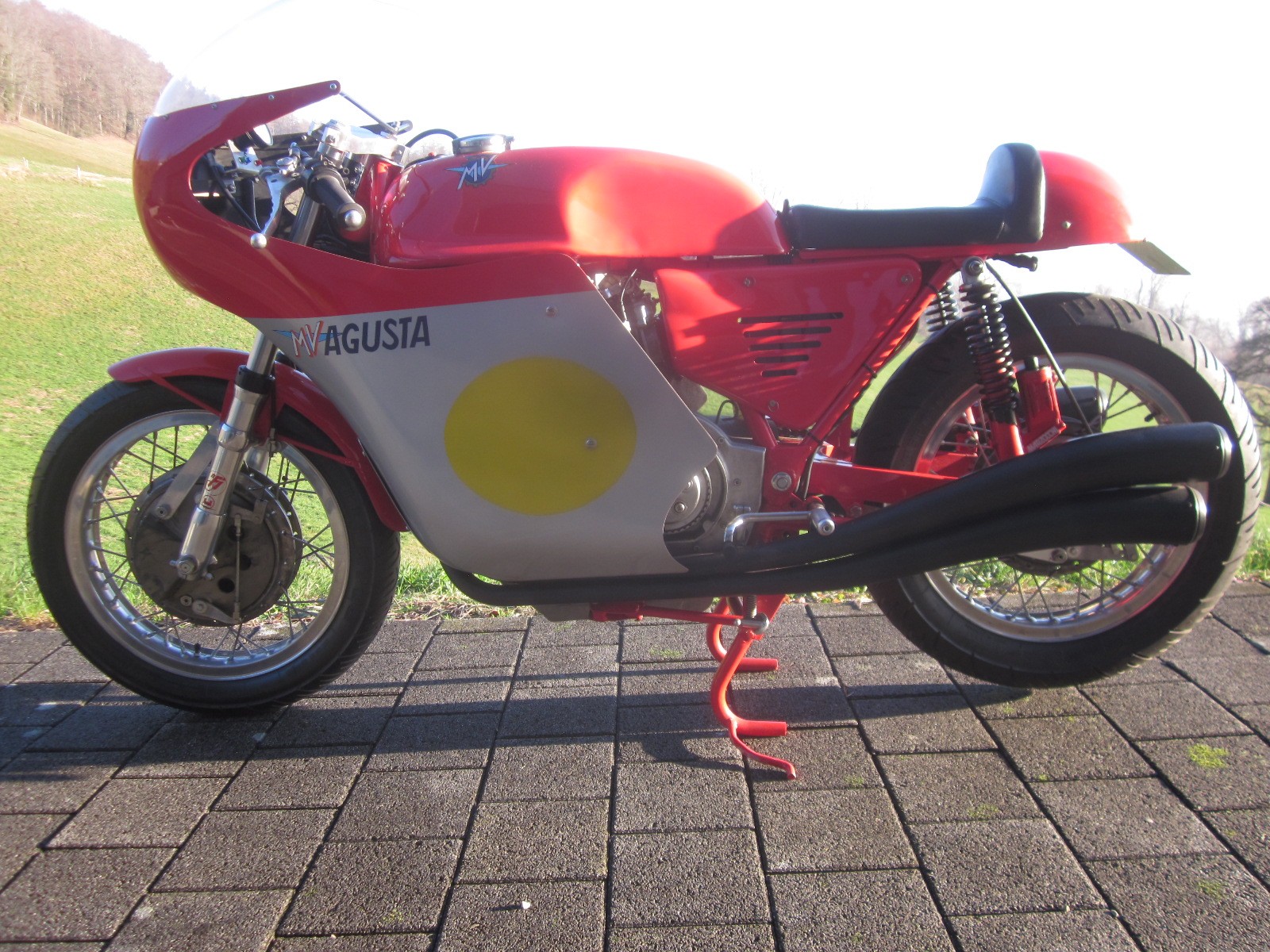 MV AGUSTA 750 America Magni-image-1
