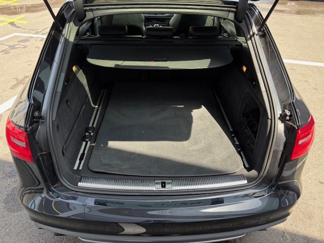 AUDI S6 Avant 4.0 V8 TFSI quattro S-Tronic-image-7