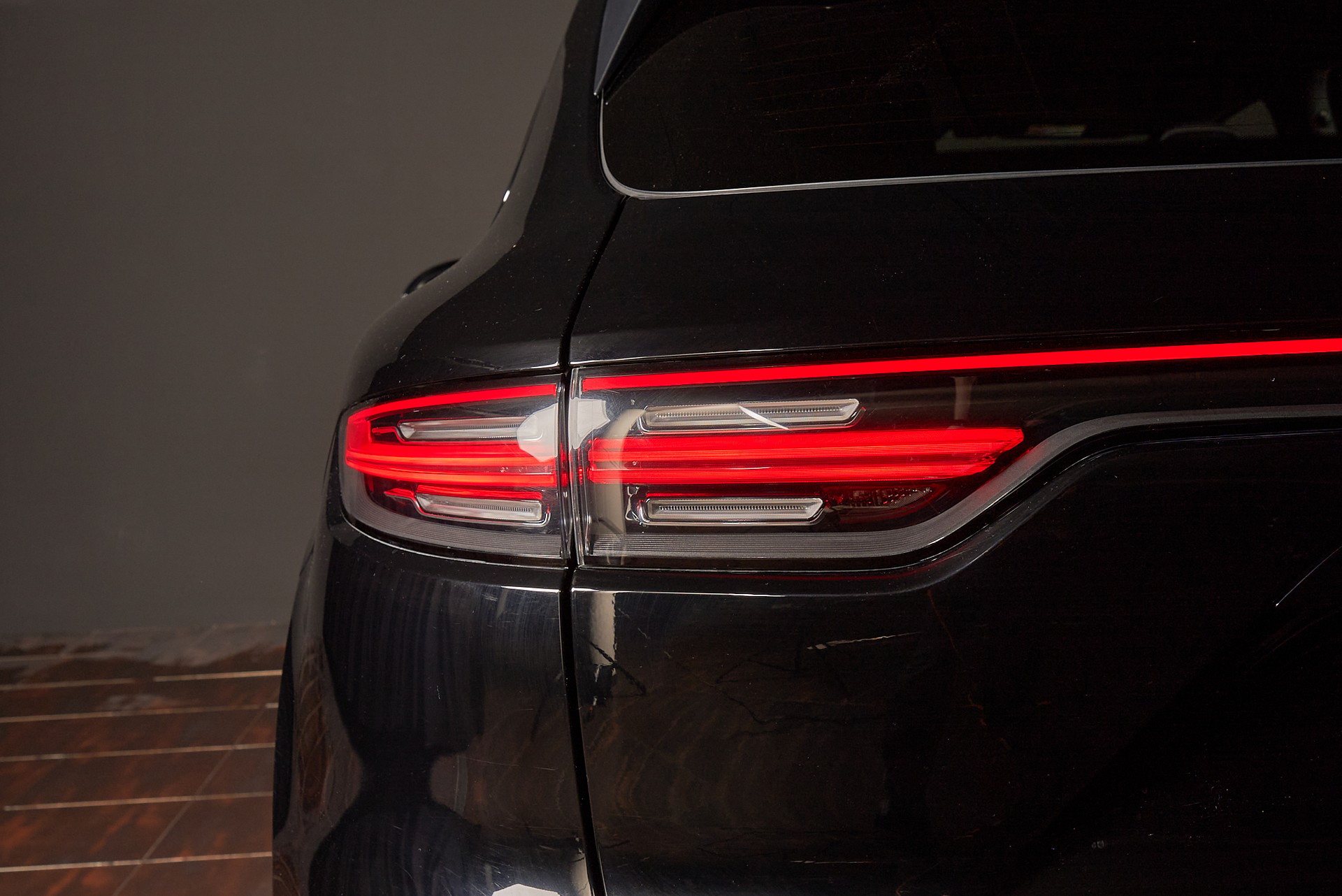PORSCHE Cayenne E-Hybrid-image-11