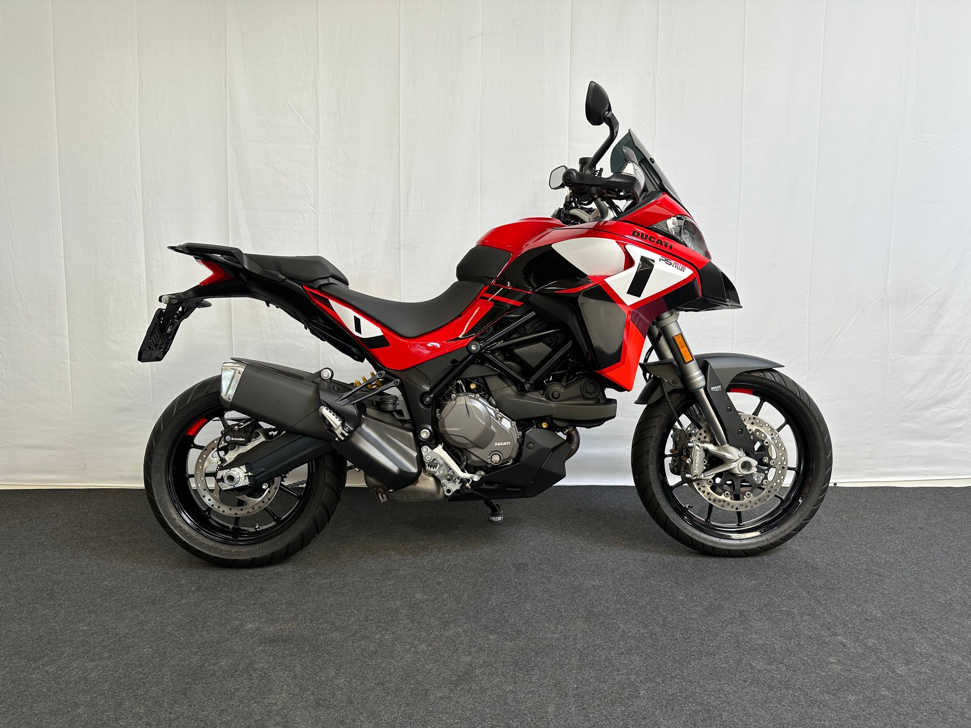 DUCATI Multistrada V2 S-image-0