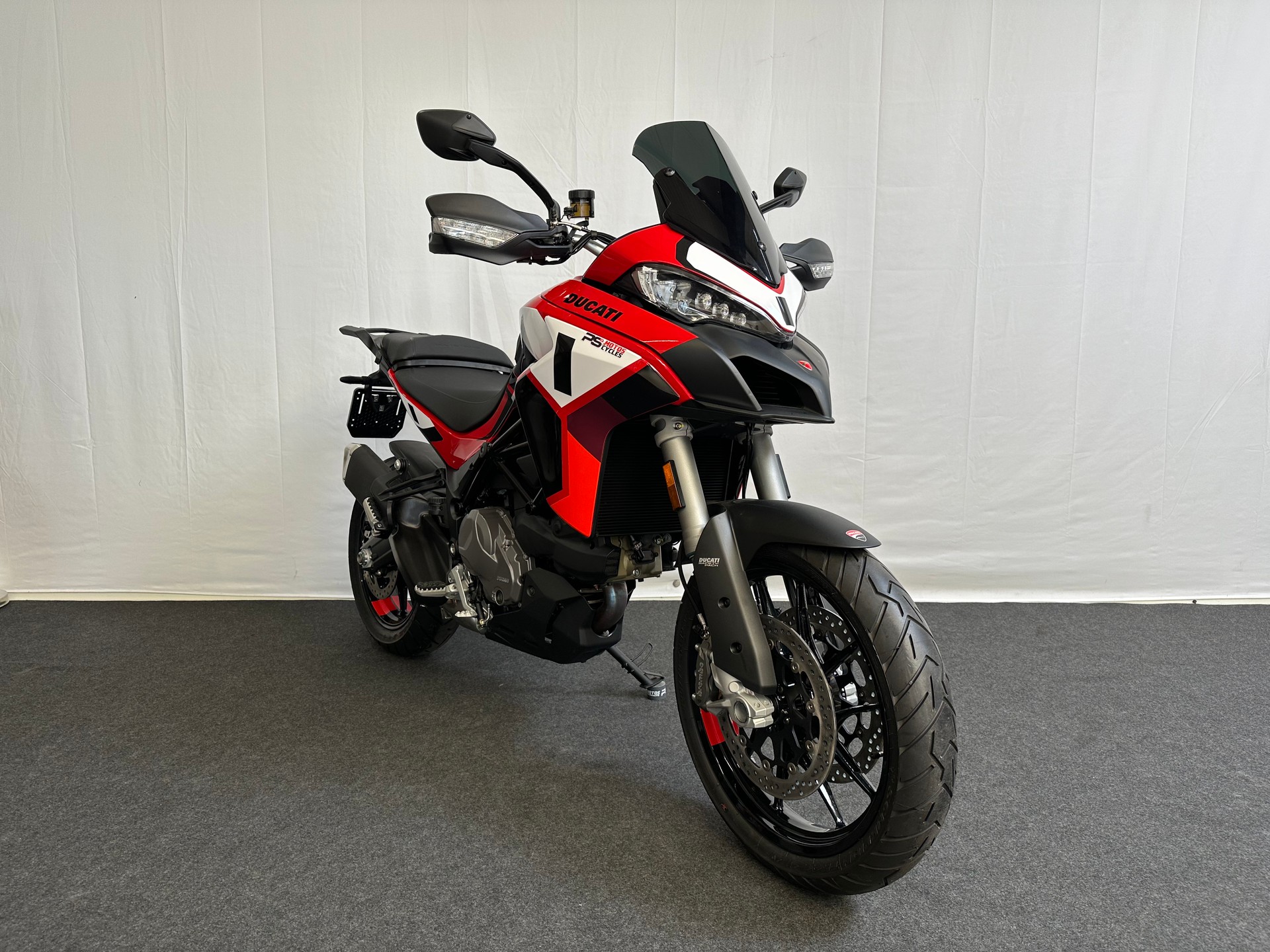 DUCATI Multistrada V2 S-image-1