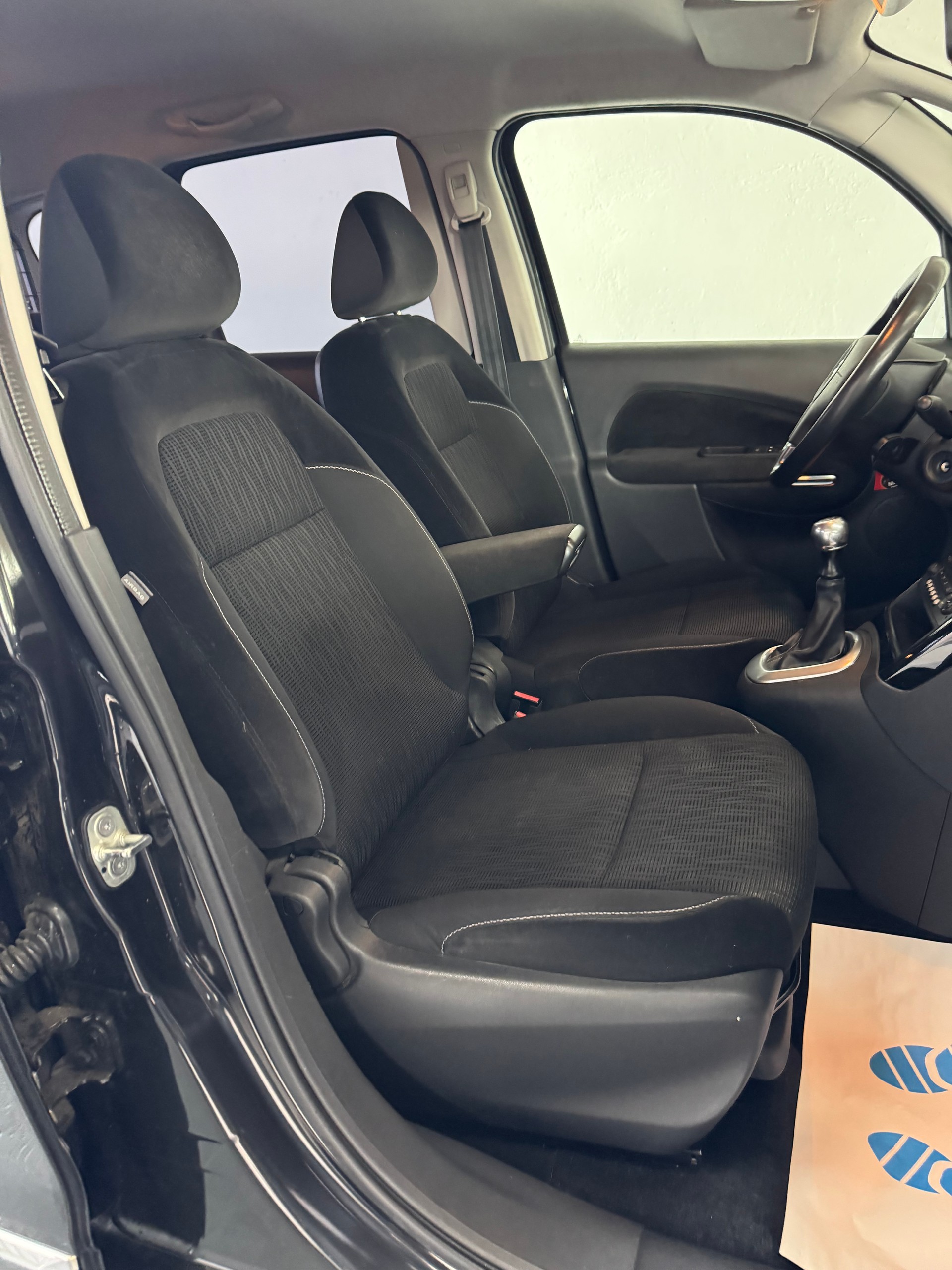 CITROEN C3 Picasso 1.6i 16V Exclusive-image-16