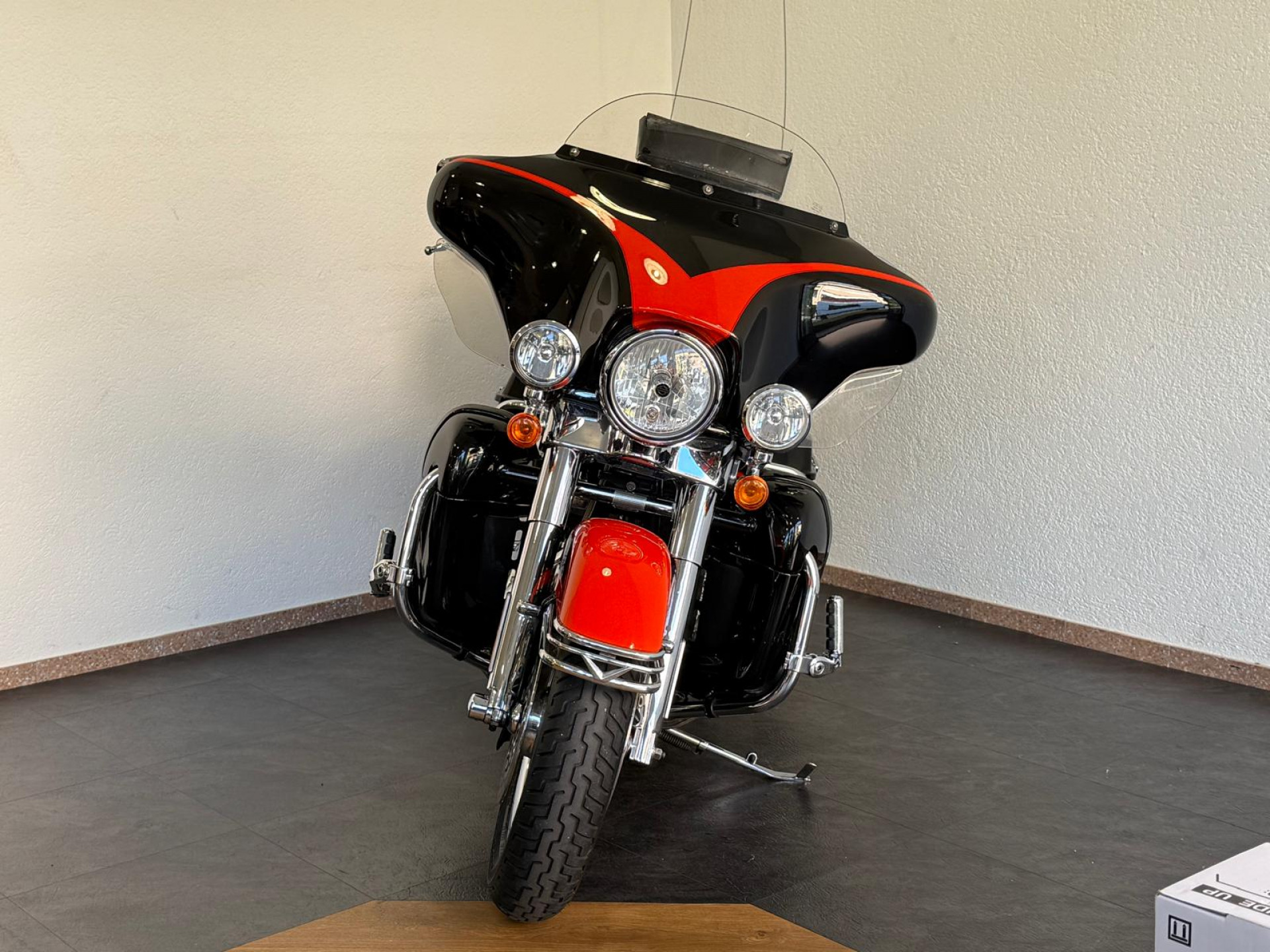 HARLEY-DAVIDSON FLHTCUSE 1802 Screamin Eagle Ultra-image-1