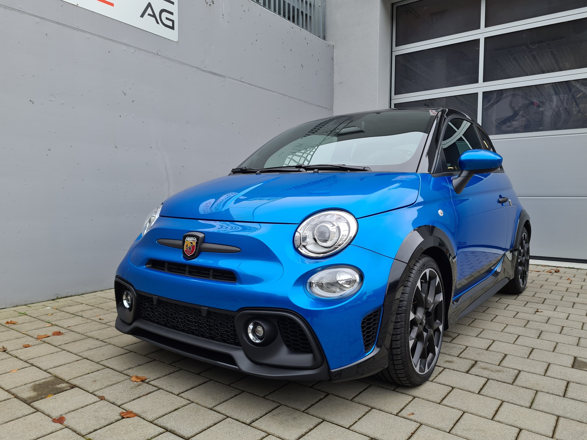 FIAT 695 1.4 16V Turbo Abarth 131 Rally Tributo-image-2