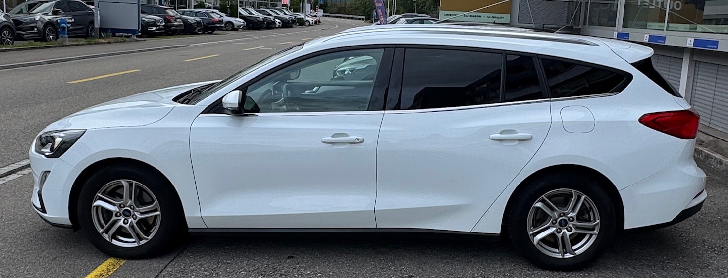 FORD Focus 1.0 SCTi Cool Connect Automatic-image-7