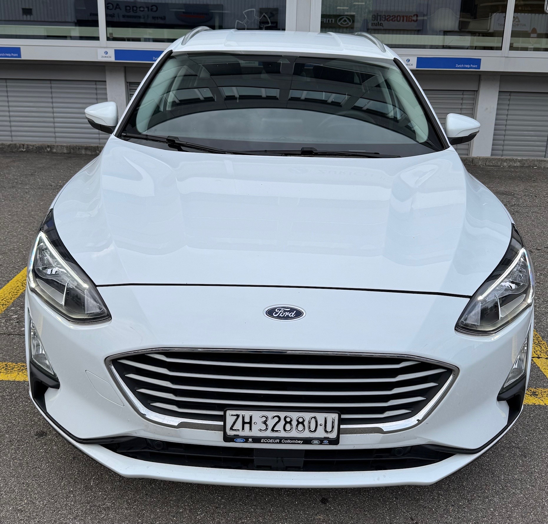 FORD Focus 1.0 SCTi Cool Connect Automatic-showroom-element-1