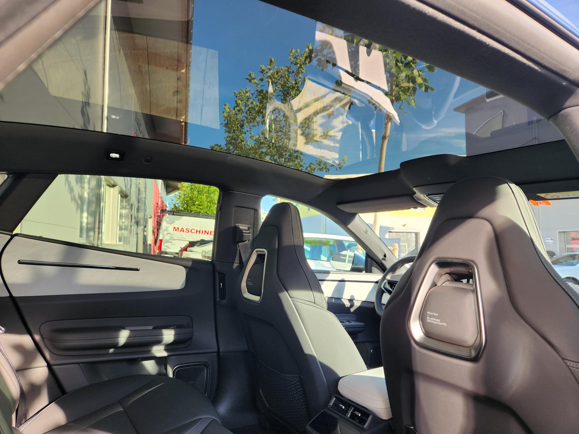 POLESTAR Polestar 4 Long Range Single 100kWh ** GRATIS SERVICE -PILOT PAKET -21 ZOLL -PANORAMA -ASSIS.PAKET -GARANTIE BIS 04.2032-image-9