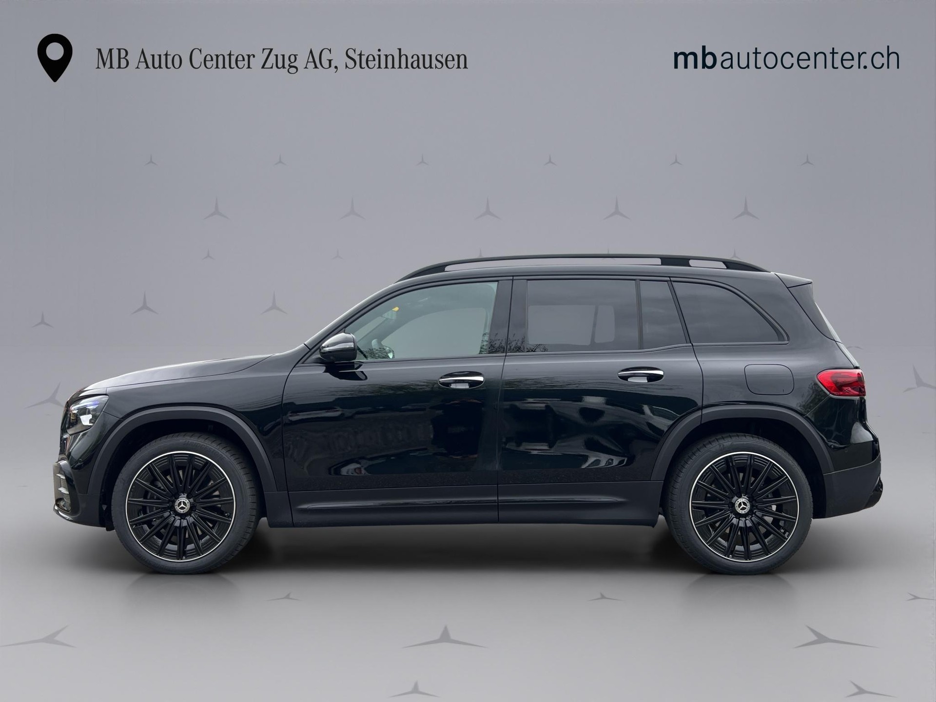 MERCEDES-BENZ GLB 250 AMG Line 4matic-showroom-element-2