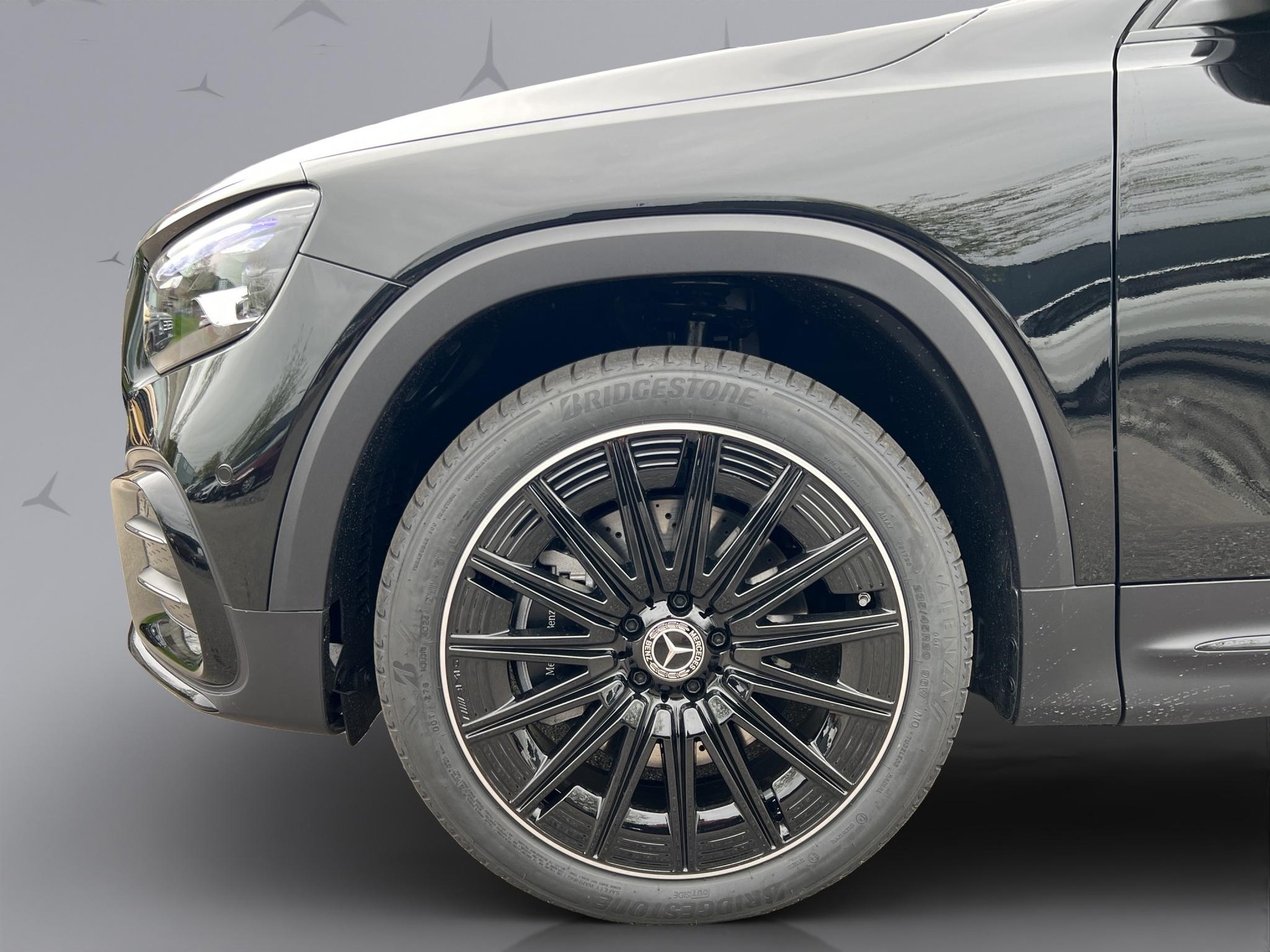 MERCEDES-BENZ GLB 250 AMG Line 4matic-image-5