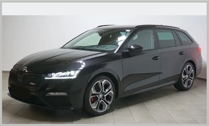 SKODA Octavia Combi 2.0 TSI DSG RS