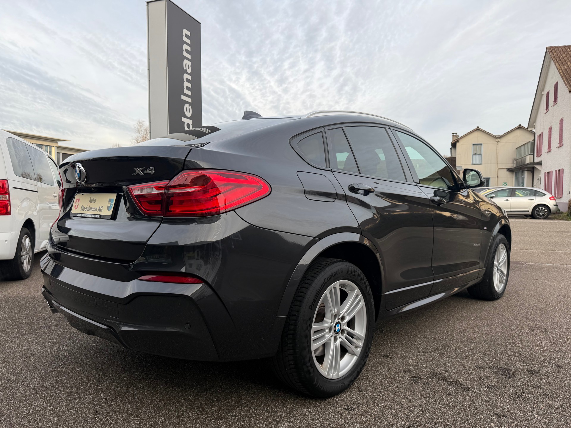 BMW X4 xDrive 35i M Sport Steptronic-showroom-element-3