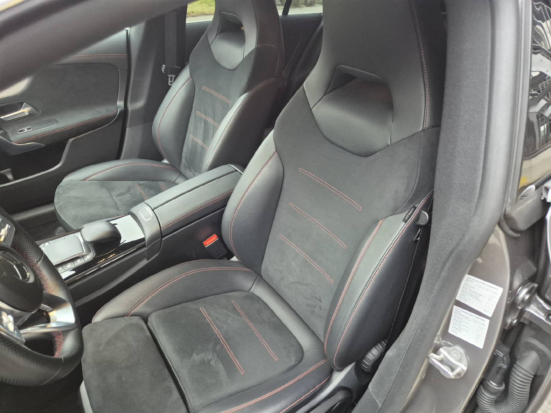 MERCEDES-BENZ CLA 250 AMG Line 4matic Shooting Brake-image-14