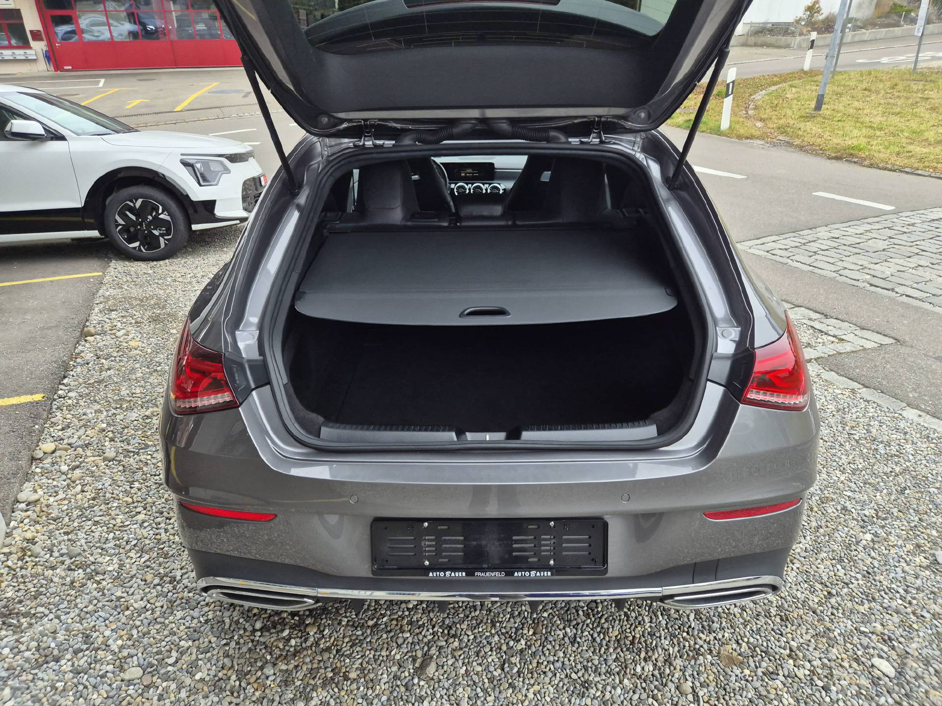 MERCEDES-BENZ CLA 250 AMG Line 4matic Shooting Brake-image-7