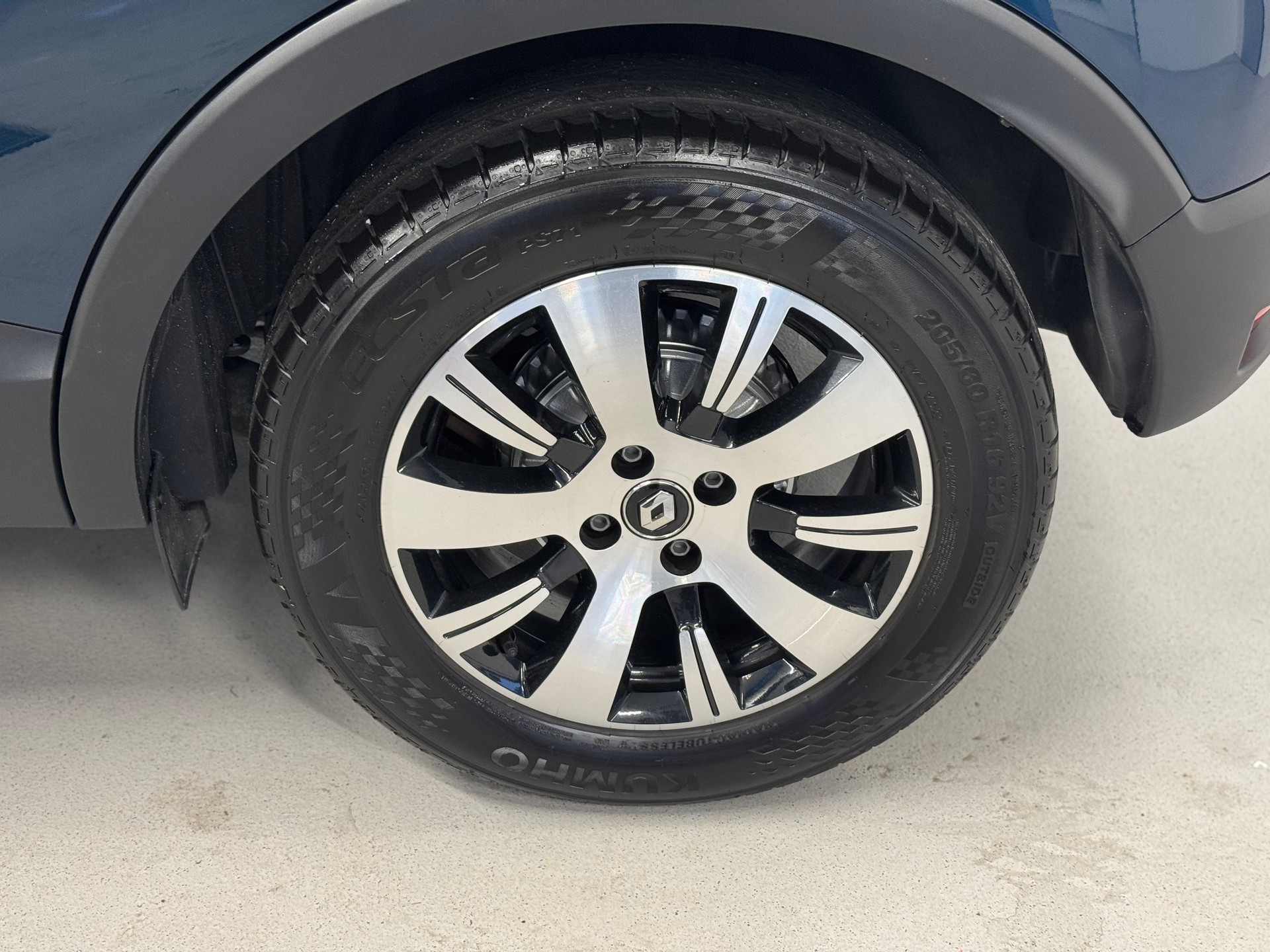 RENAULT Captur 0.9 12V Intens-image-14