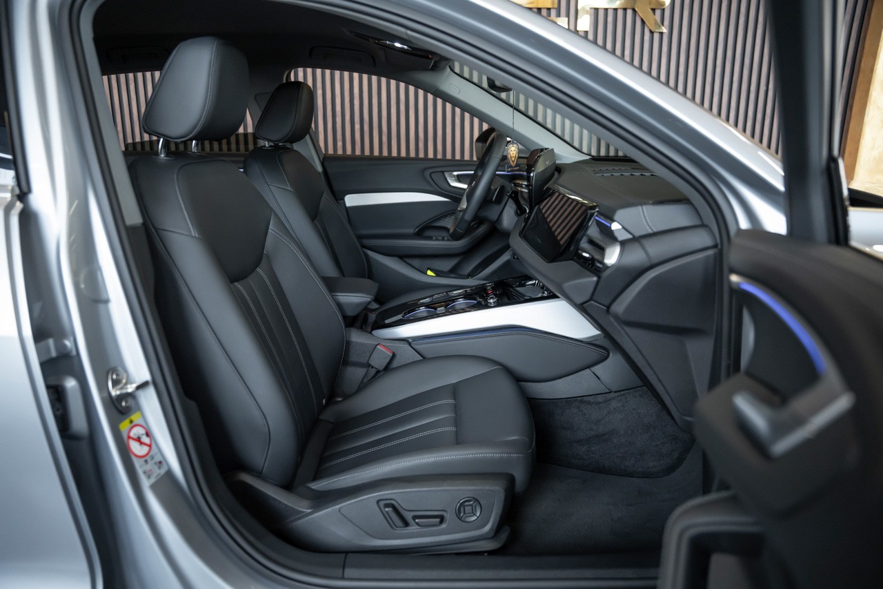 AUDI A5 Avant TFSI quattro 150 kW S tronic-image-14