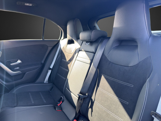 MERCEDES-BENZ A 250 4Matic 8G-DCT-image-10