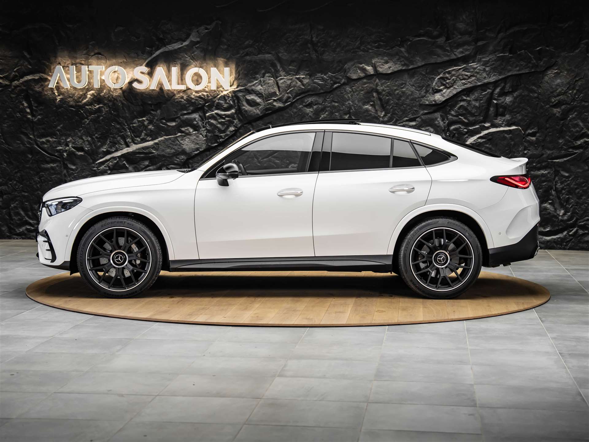 MERCEDES-BENZ GLC 450 d AMG Line 4matic Coupé *Werksgarantie*21" Felgen*Panorama*Sitzlüftung*-showroom-element-2