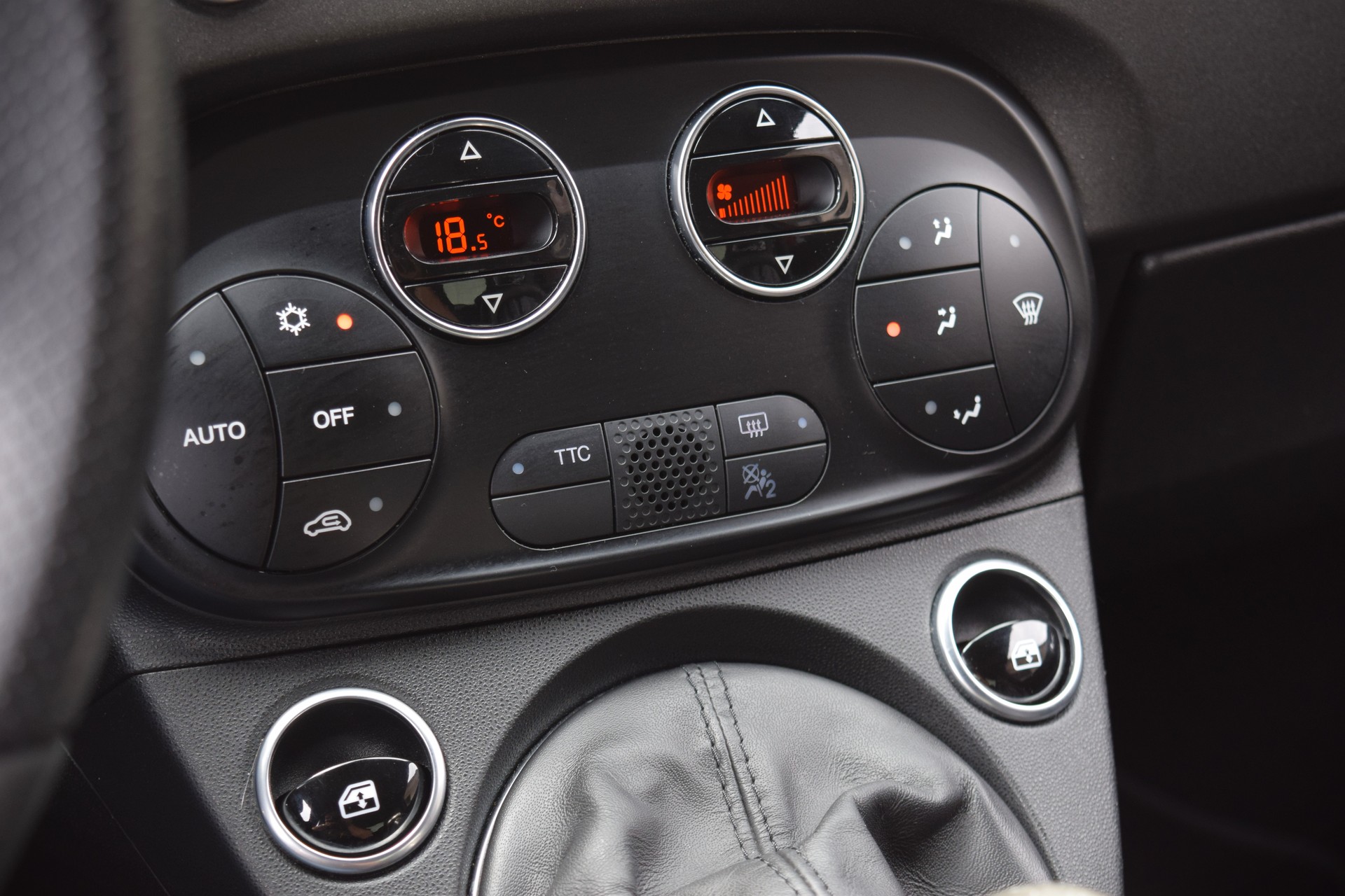 FIAT 595 1.4 16V Turbo Abarth Competizione-image-3
