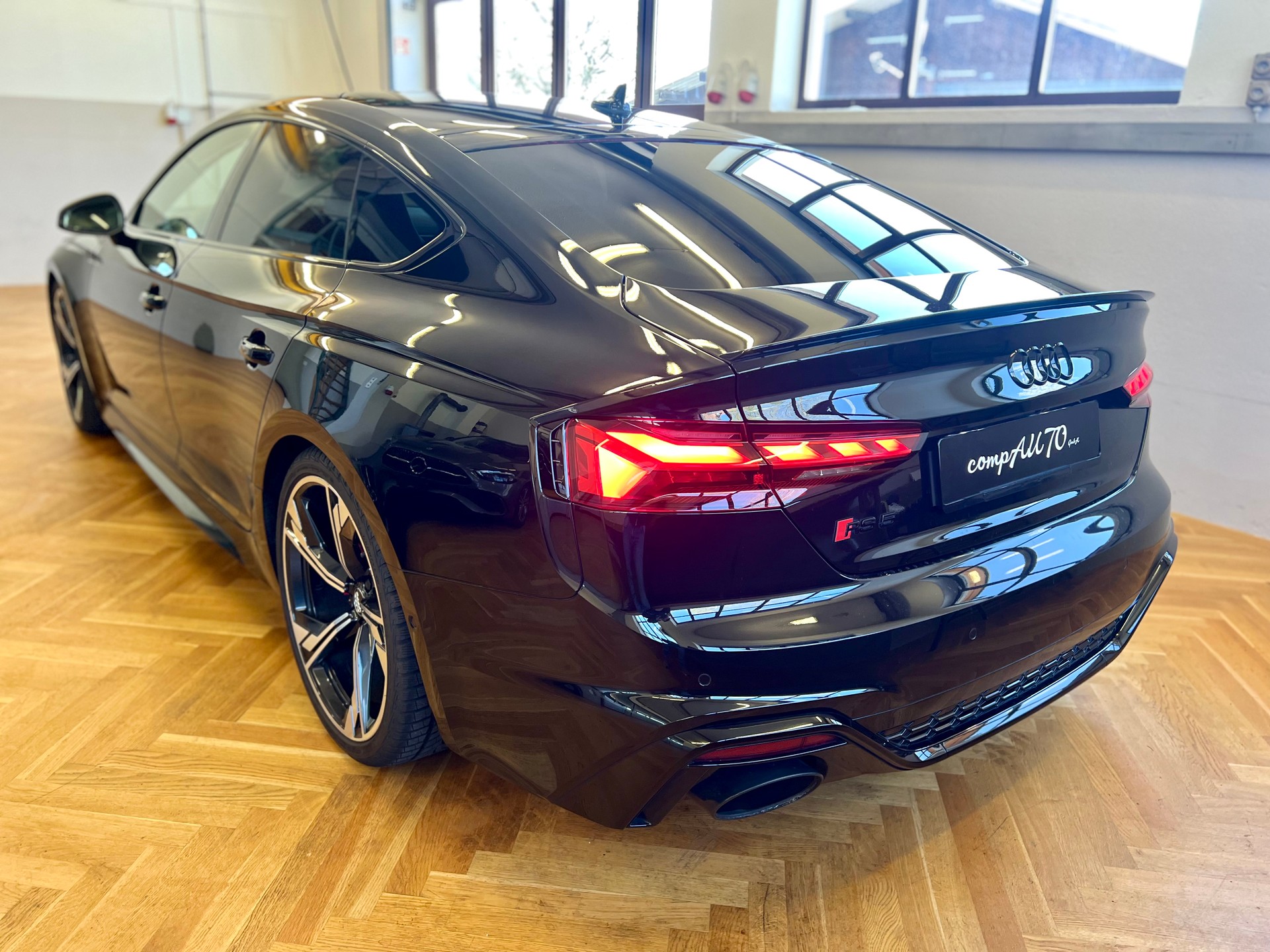 AUDI RS5 Sportback 2.9 TFSI quattro tiptronic *Facelift*-image-8