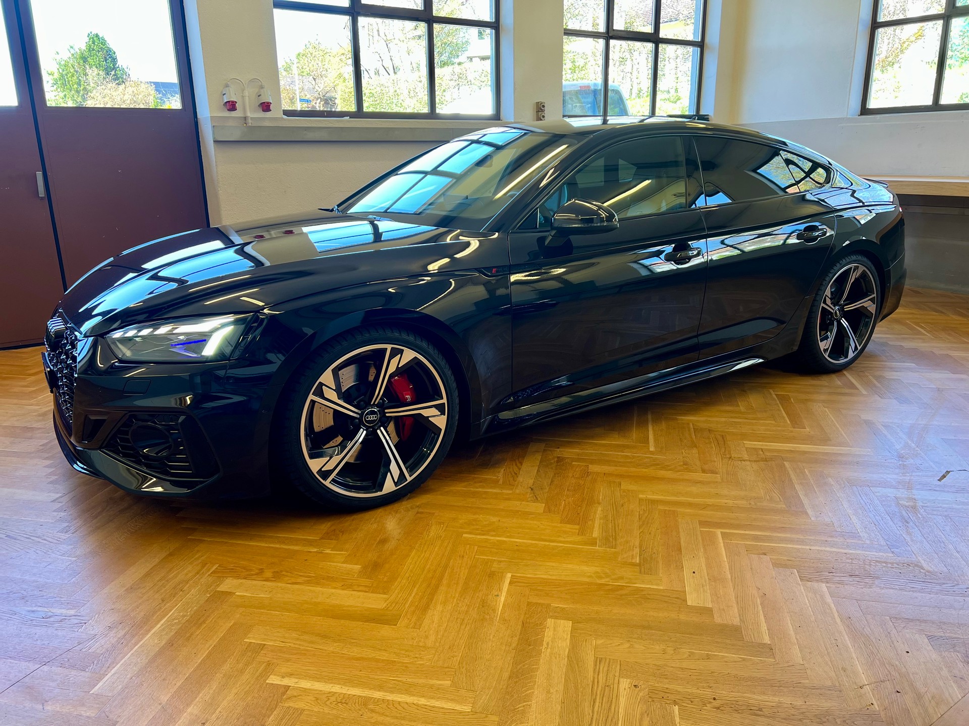 AUDI RS5 Sportback 2.9 TFSI quattro tiptronic *Facelift*-image-4
