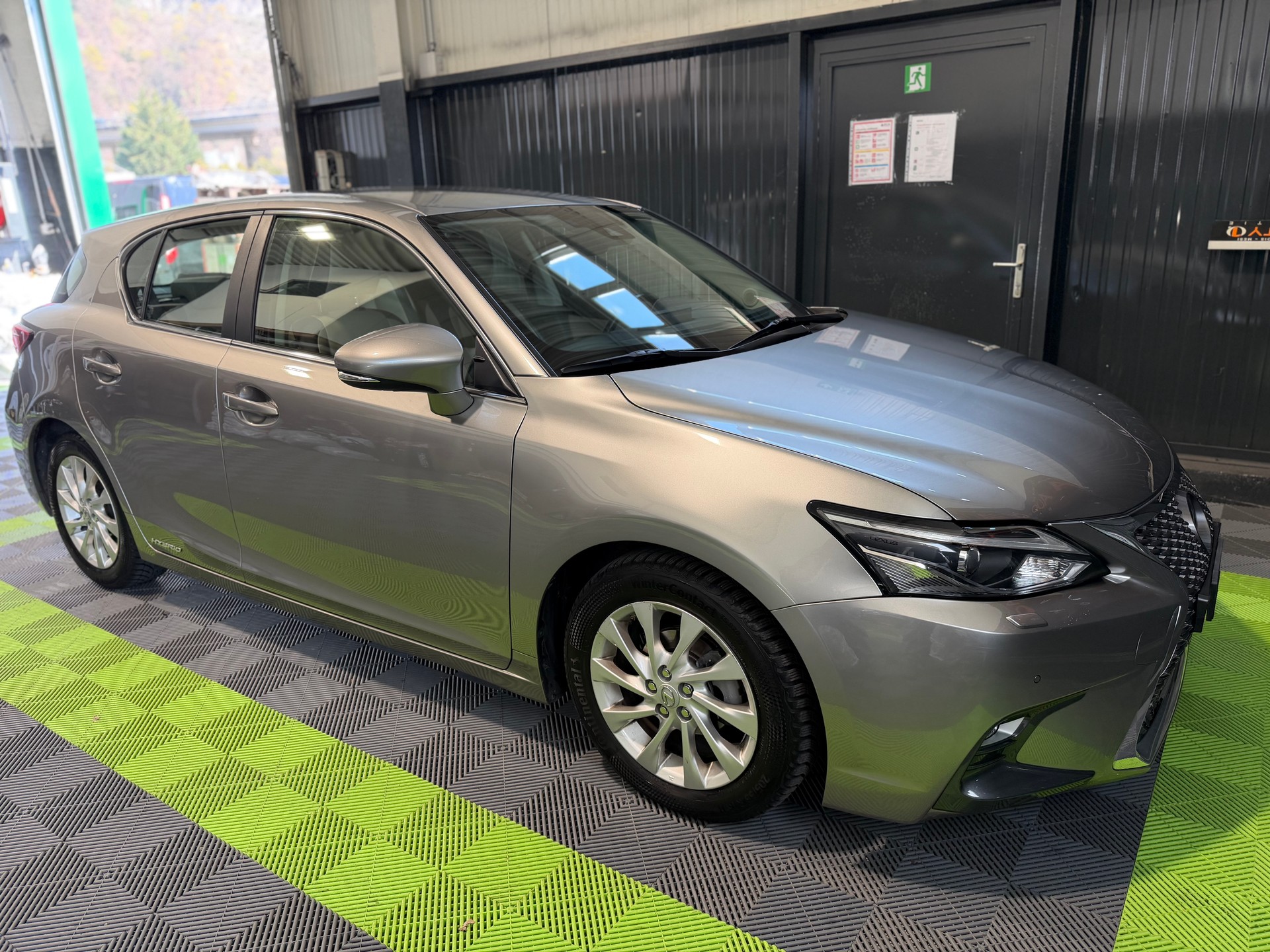 LEXUS CT 200h 1.8 excellence CVT-image-4