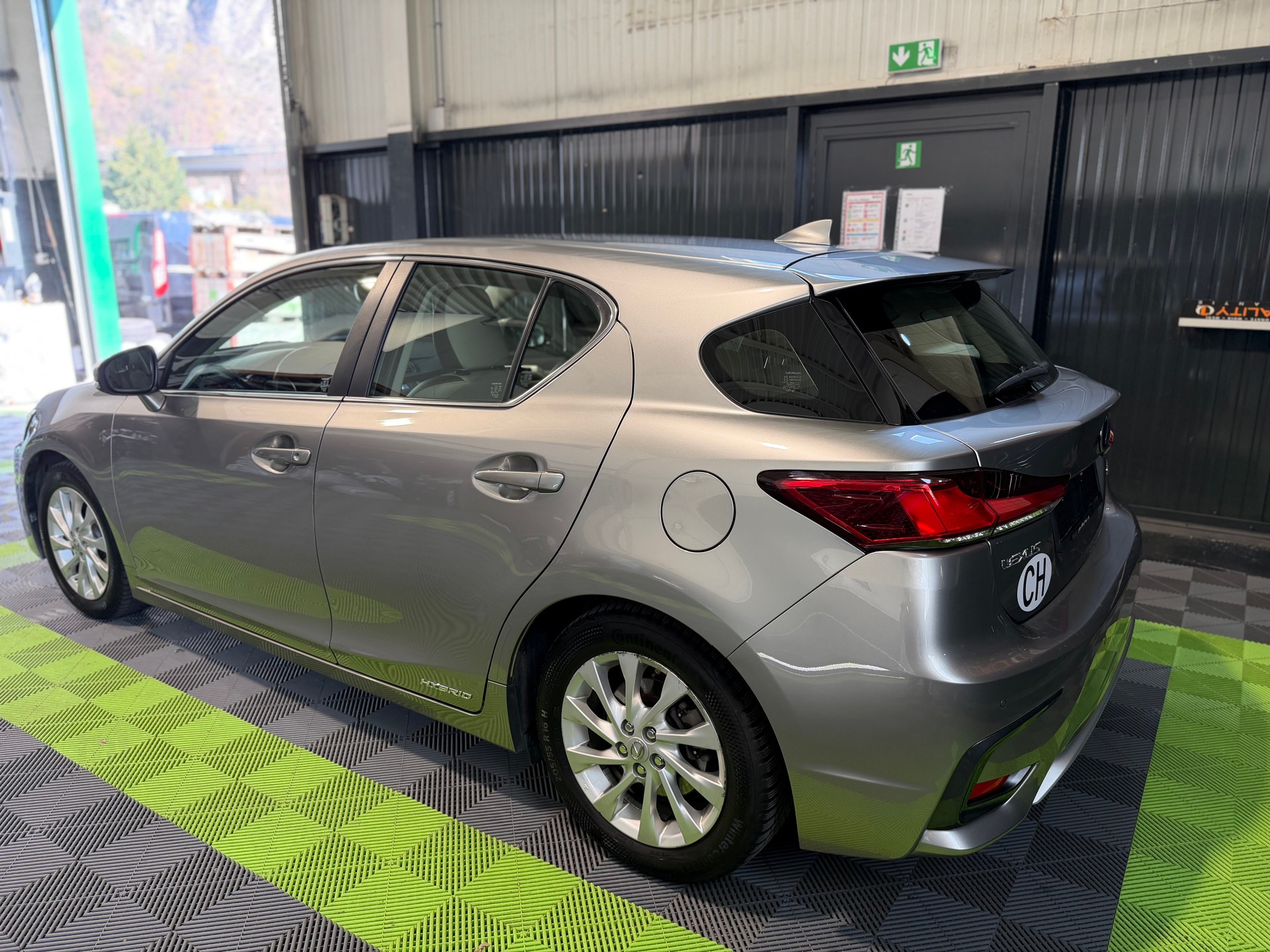 LEXUS CT 200h 1.8 excellence CVT-image-7