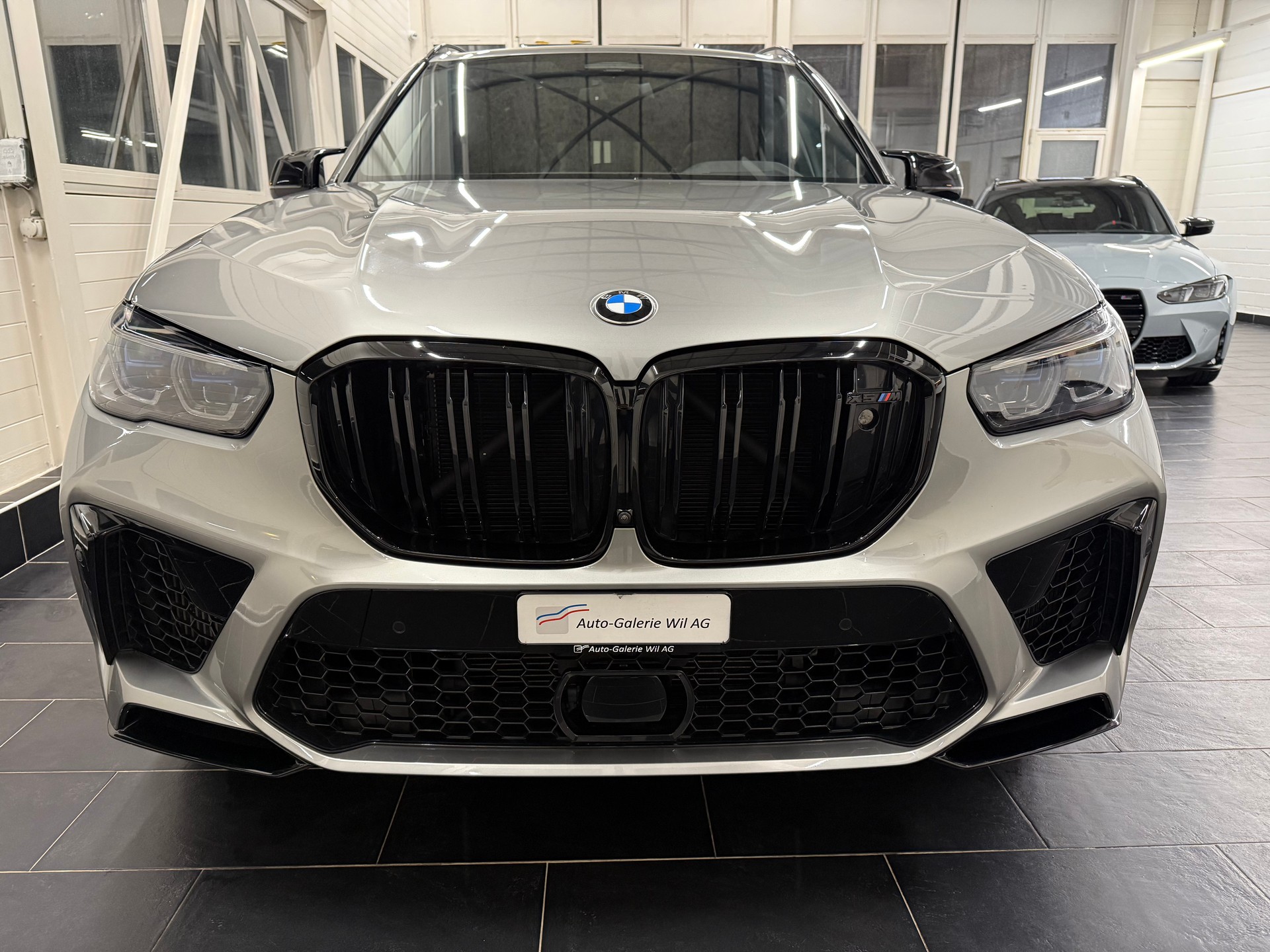 BMW X5M Competition Steptronic Competition-showroom-element-2