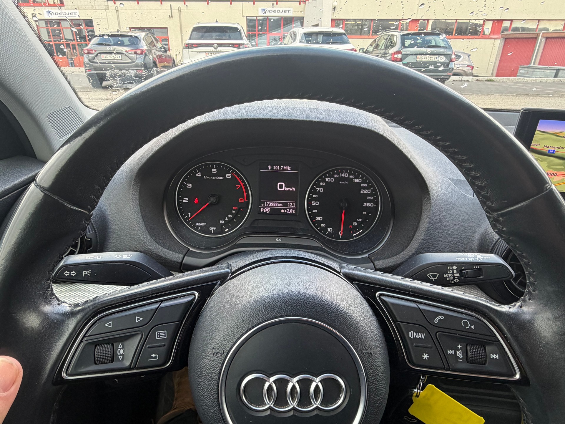 AUDI Q2 1.4 TFSI S-tronic-image-12