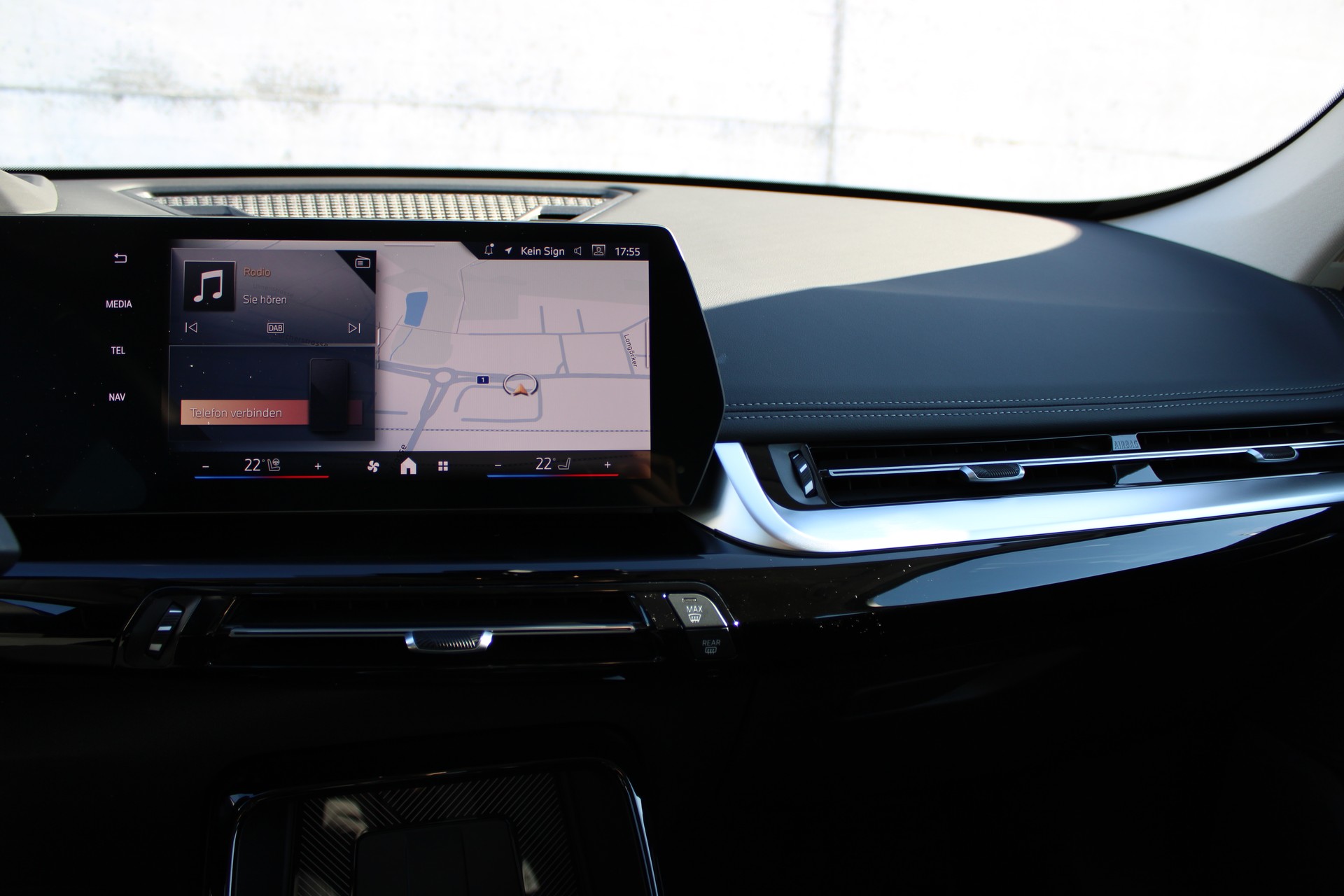 BMW iX1 xDrive 30 xLine-image-14