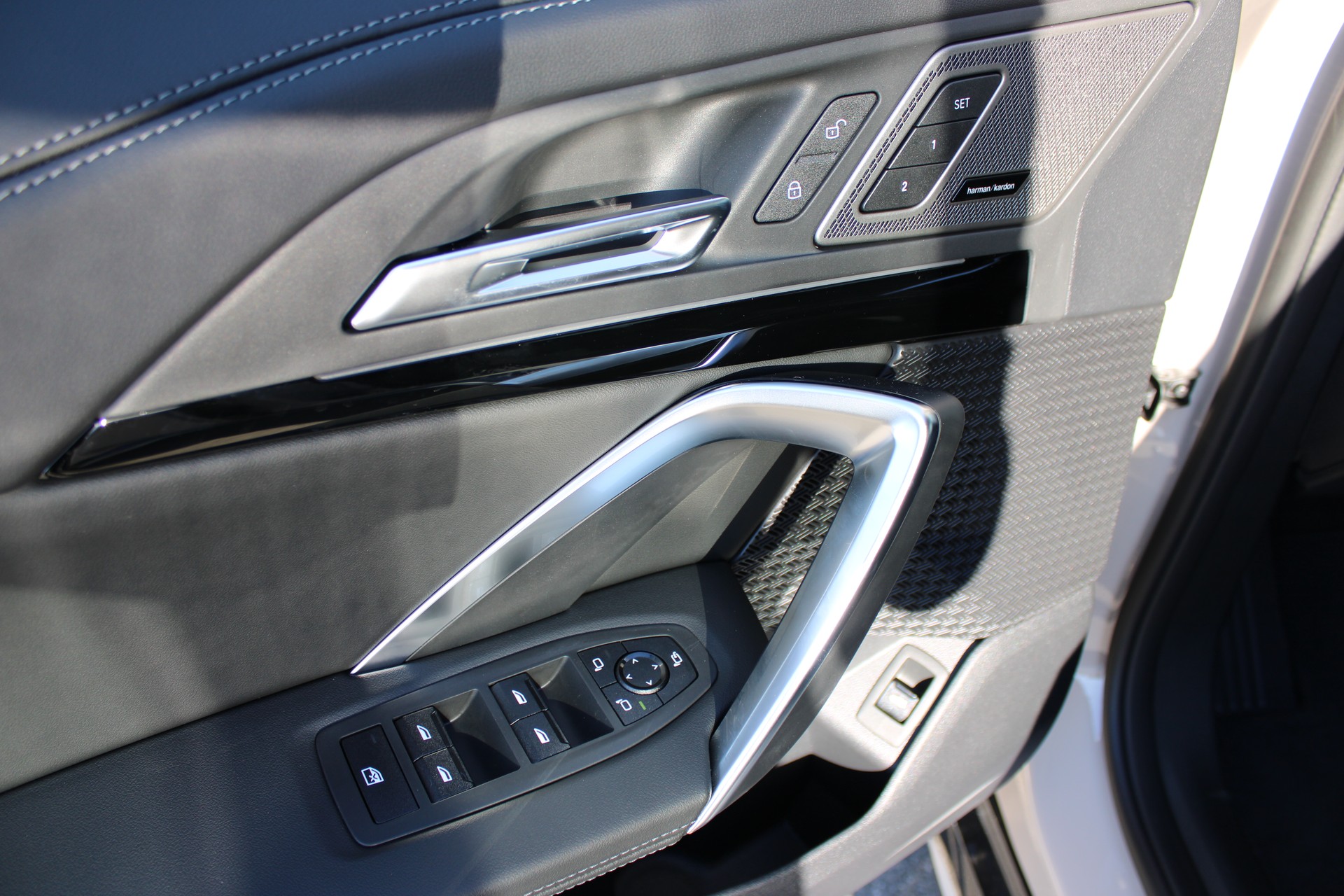 BMW iX1 xDrive 30 xLine-image-10