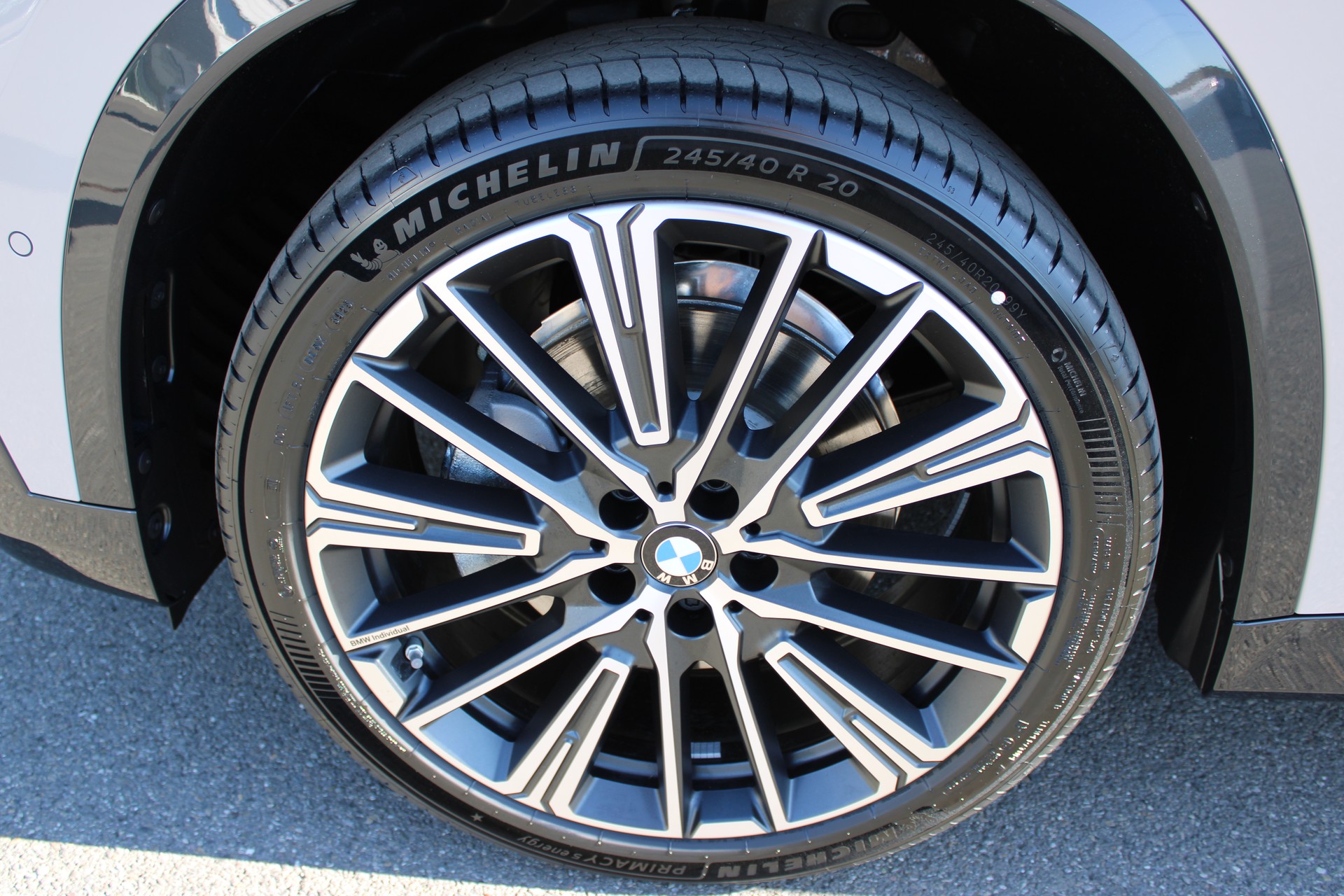 BMW iX1 xDrive 30 xLine-image-7