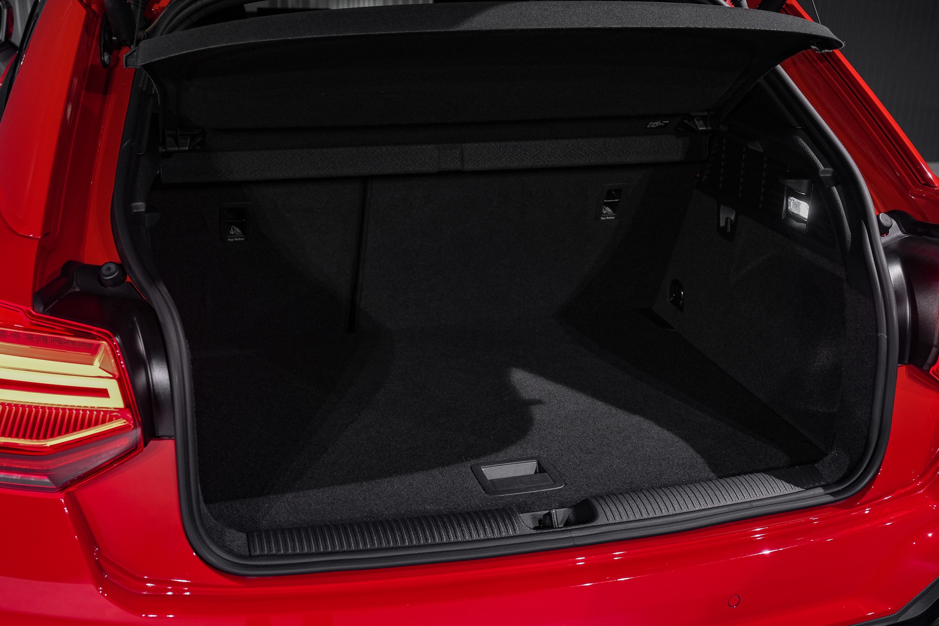 AUDI Q2 35 TFSI S line S-tronic-image-24
