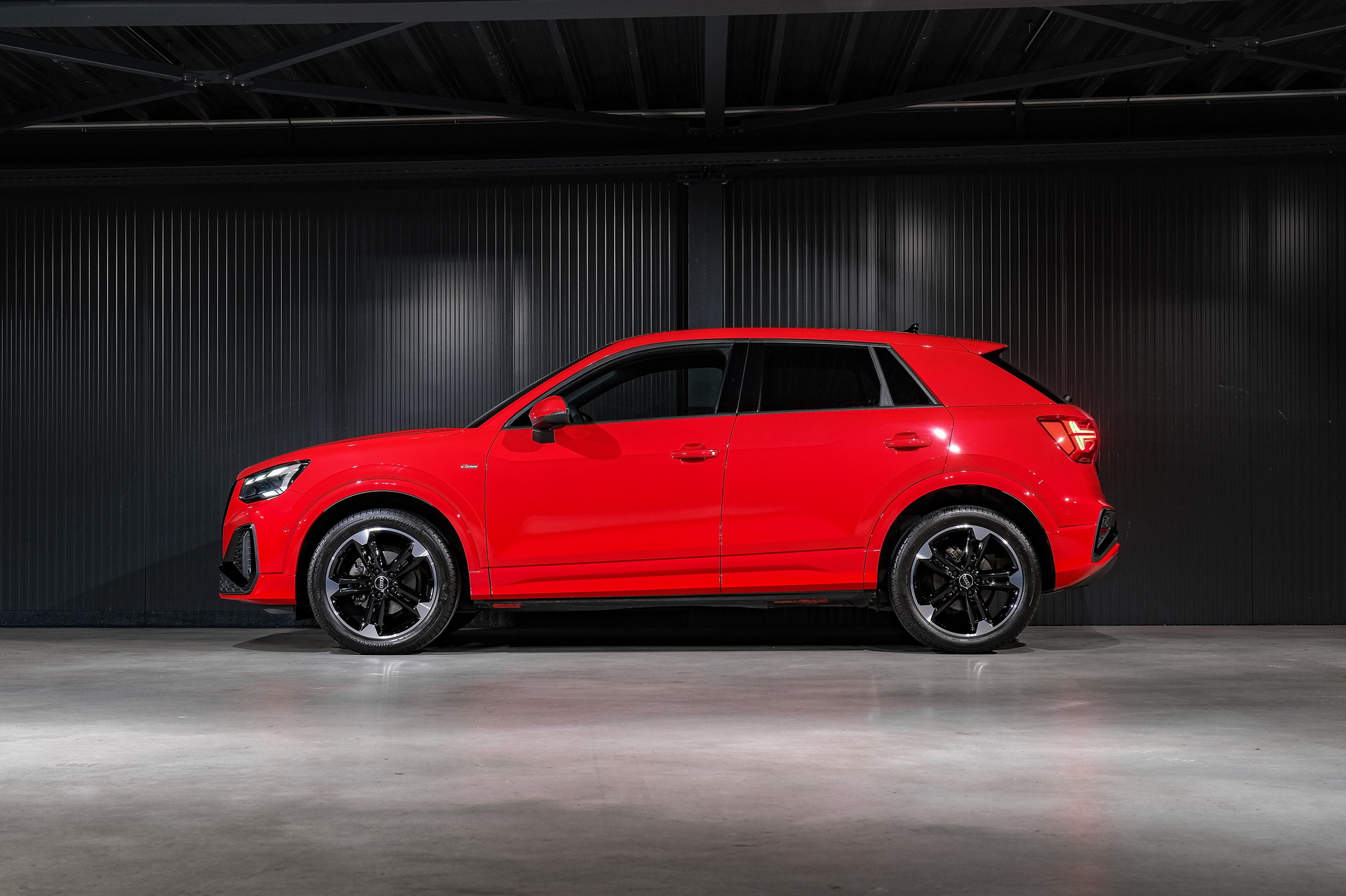 AUDI Q2 35 TFSI S line S-tronic-image-8