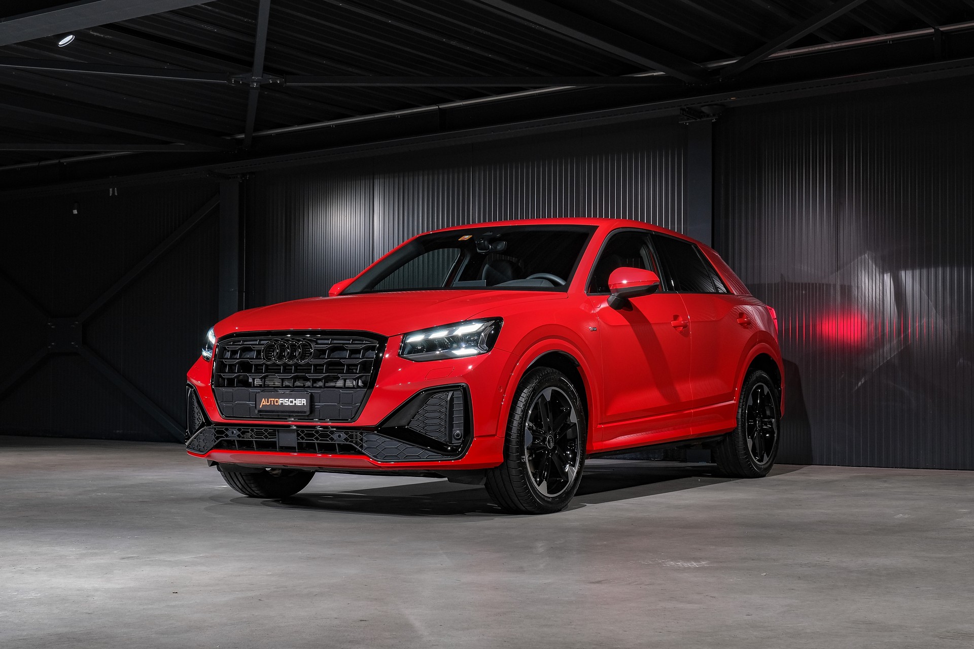 AUDI Q2 35 TFSI S line S-tronic-showroom-element-3