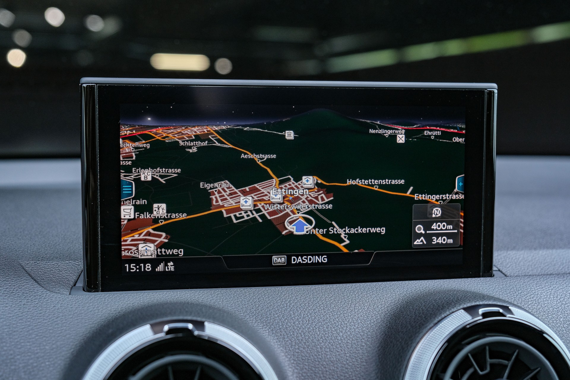 AUDI Q2 35 TFSI S line S-tronic-image-17