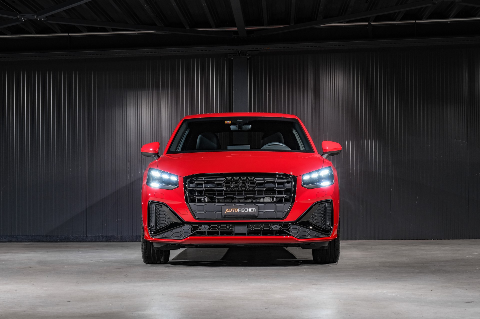 AUDI Q2 35 TFSI S line S-tronic-showroom-element-2